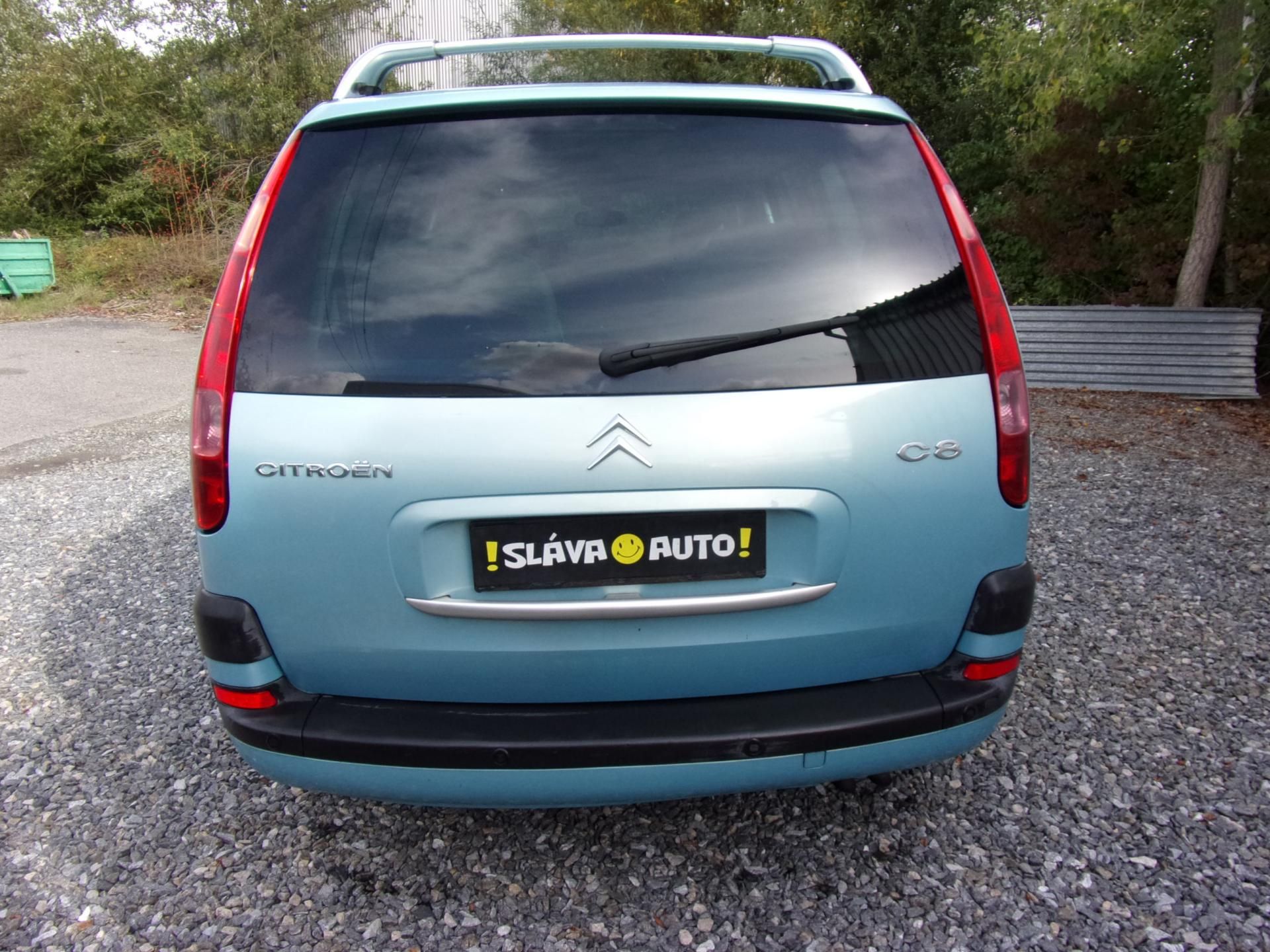 Citroën C8, 2.2HDi 94kW 278000KM 7MÍST - fotka 6