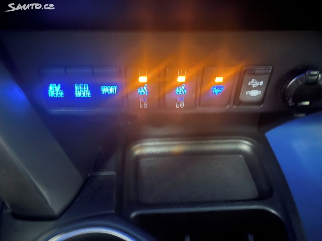 Toyota Rav4, fotka 22