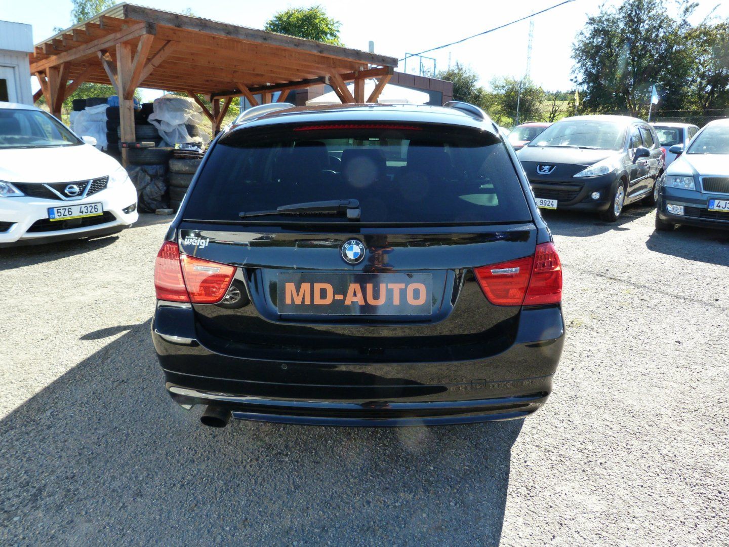 BMW Řada 3, 2.0 I  105 kw - fotka 6