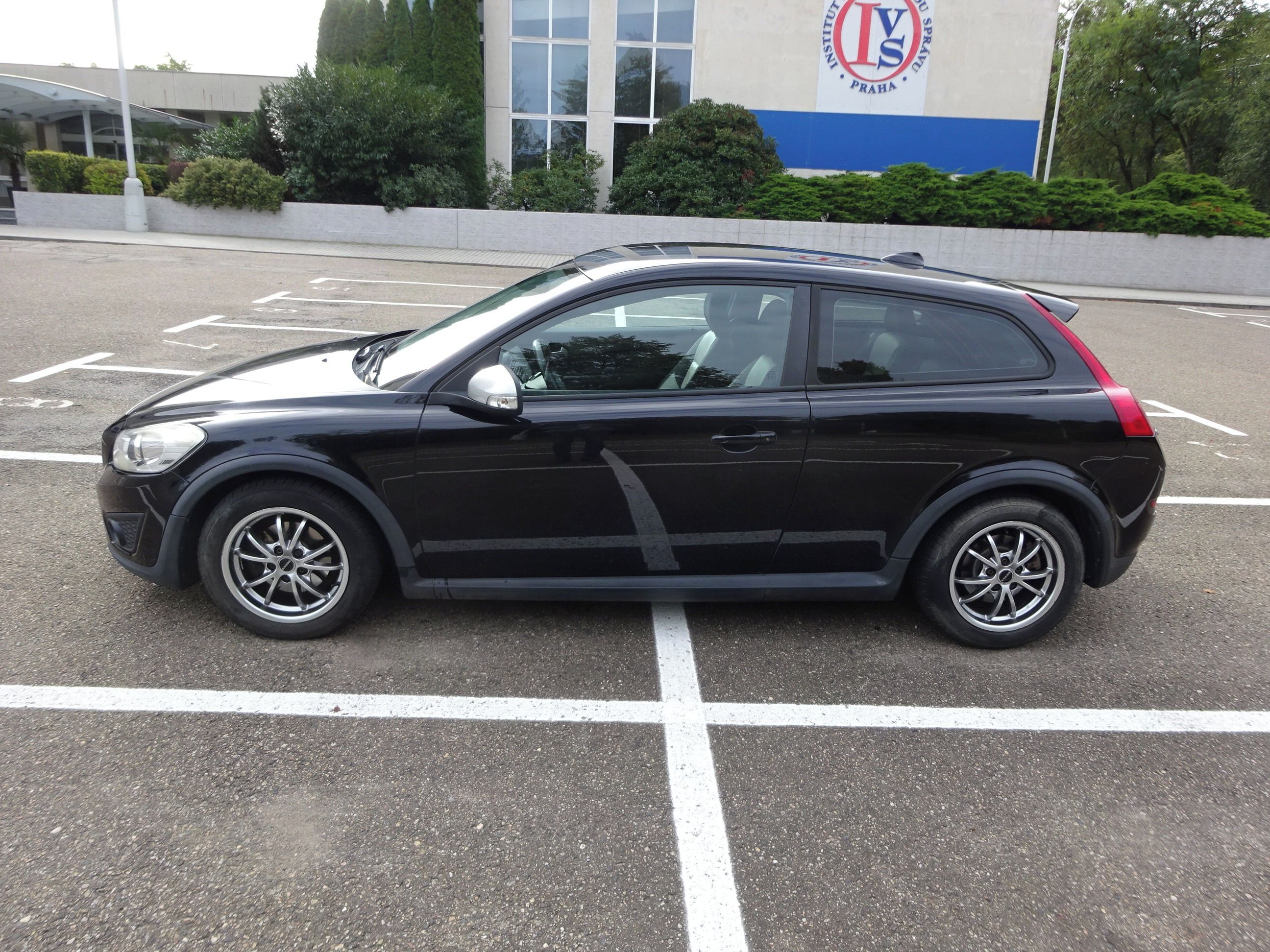 Volvo C30, 1.6D (84 KW) - fotka 2