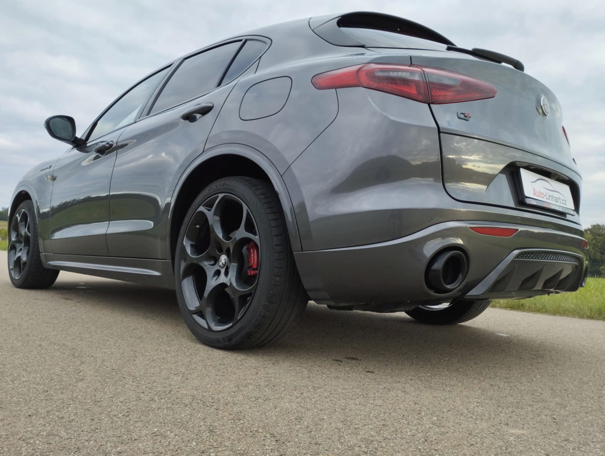 Alfa Romeo Stelvio, 2.2JTDM 154kw,Q4,VELOCE TI - fotka 6
