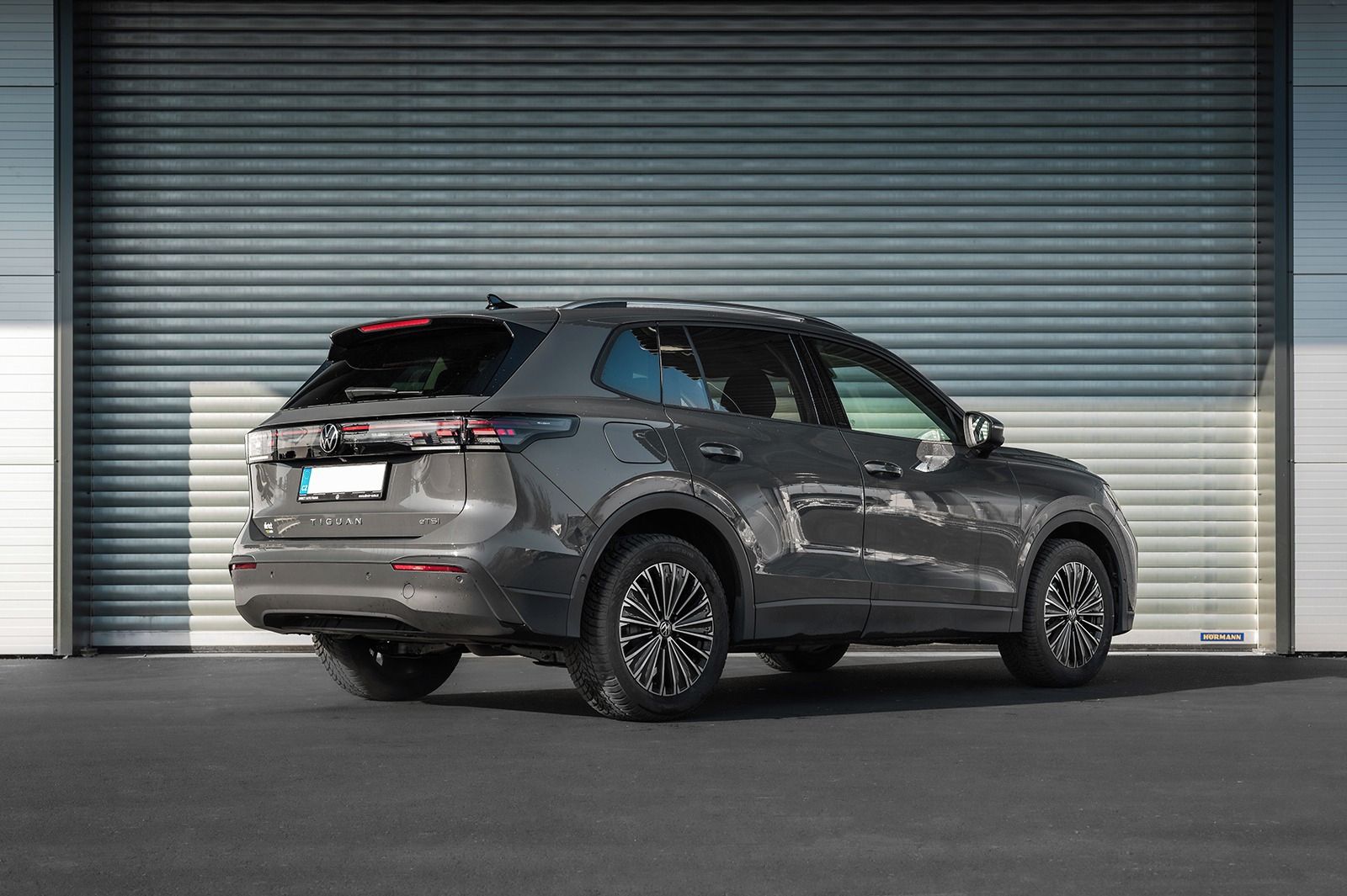 Volkswagen Tiguan, 1,5 eTSI People 5let záruka - fotka 4