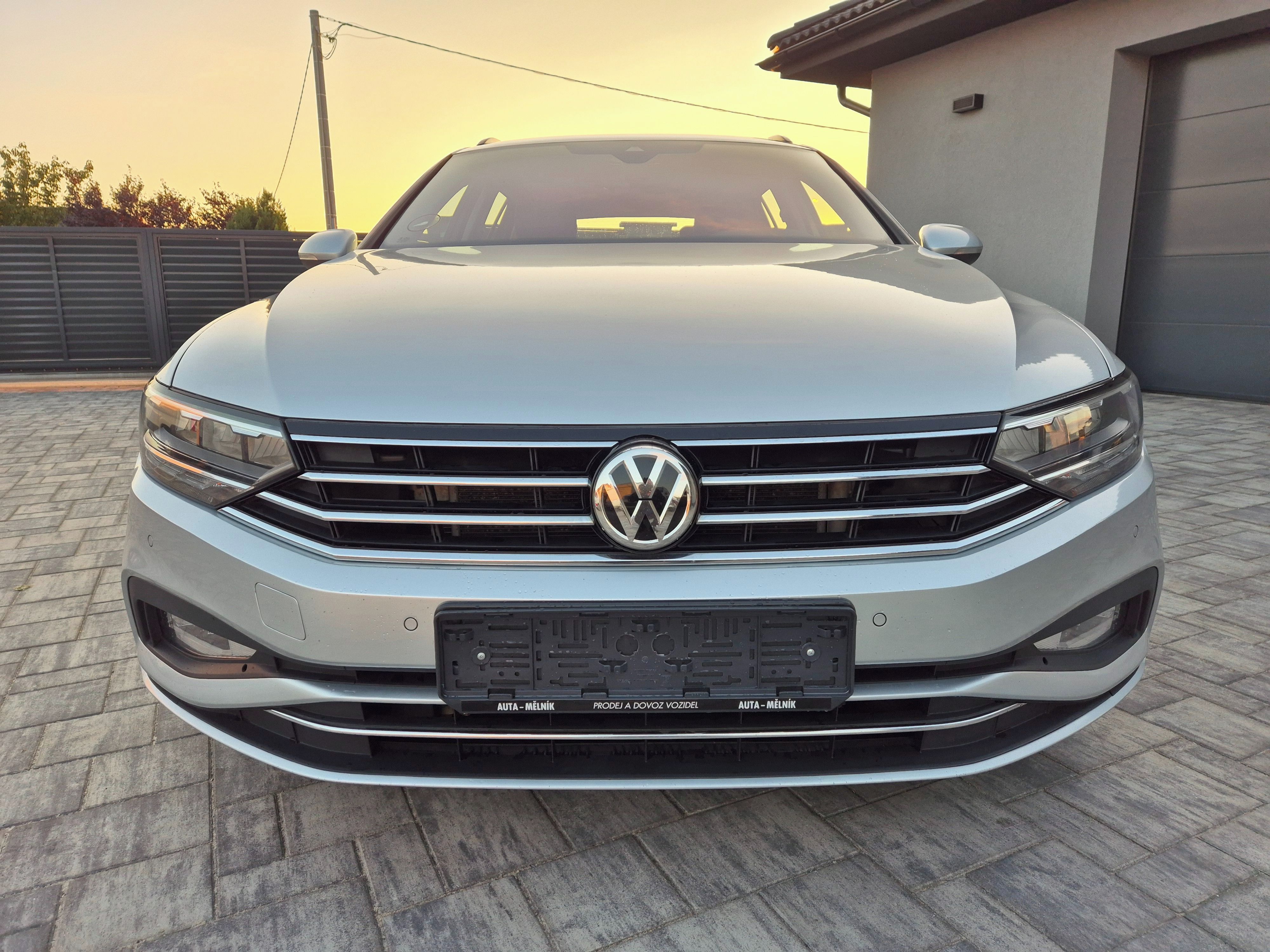Volkswagen Passat, 1.5 TSi 110kw DSG LED ZÁRUKA - fotka 2