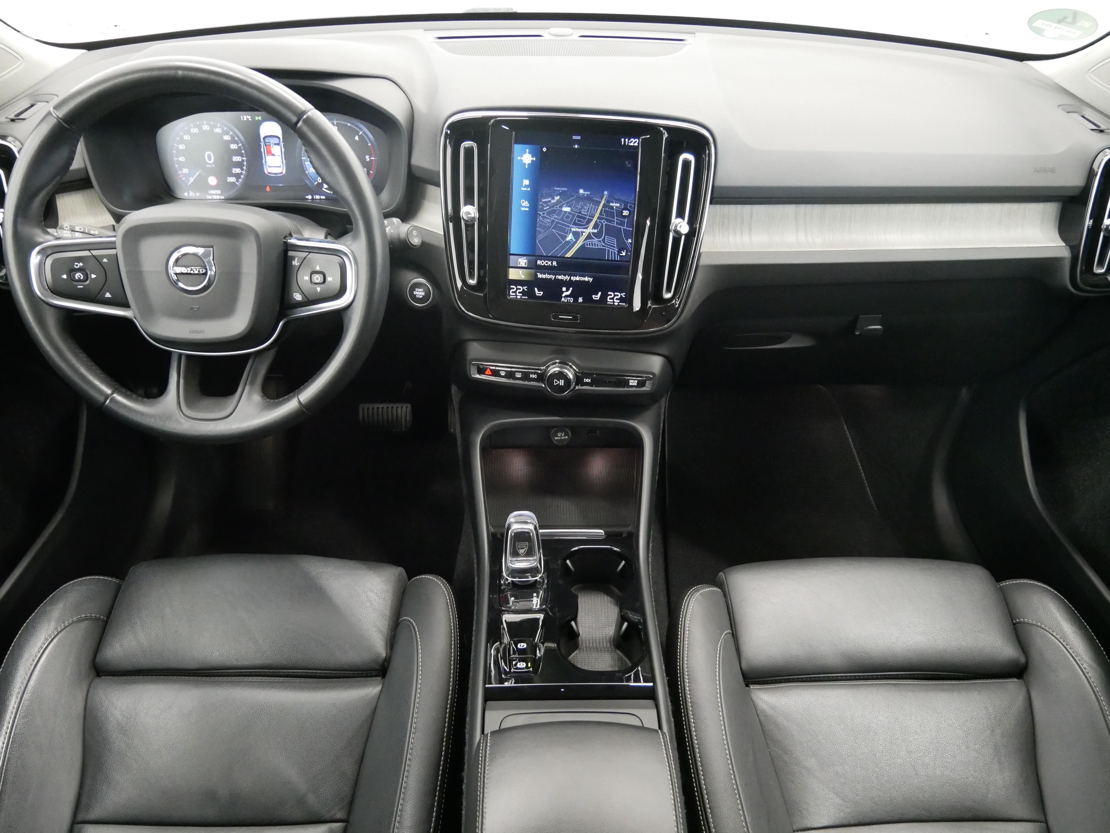 Volvo XC40, 2.0 d 110 kW Inscription - fotka 5