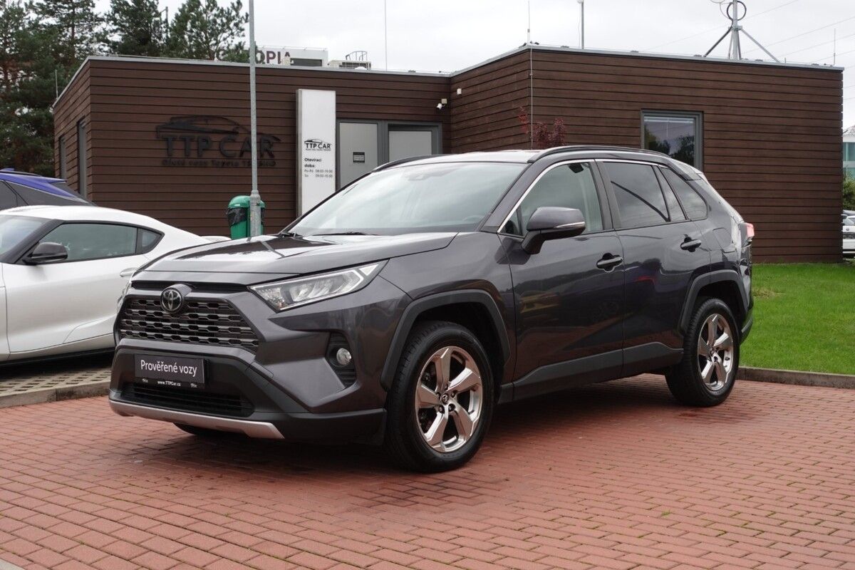 Toyota Rav4, ZLEVNĚNO 2,0i A/T 2WD Comfort