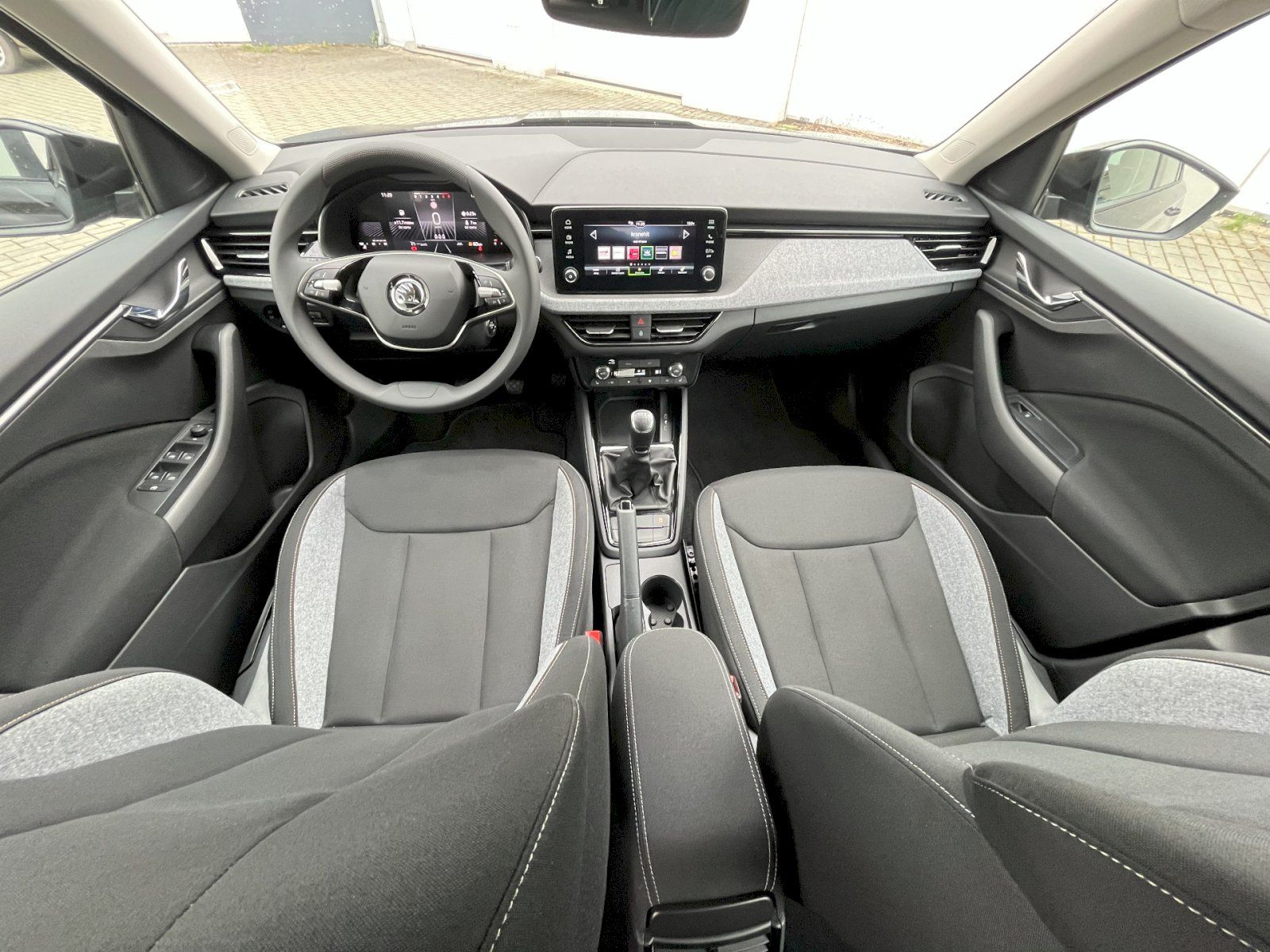 Škoda Kamiq, 1,0TSI 85KW SELECTION - fotka 5