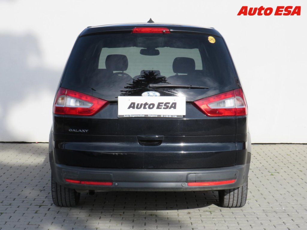 Ford Galaxy, 2.0i,Klima - fotka 5