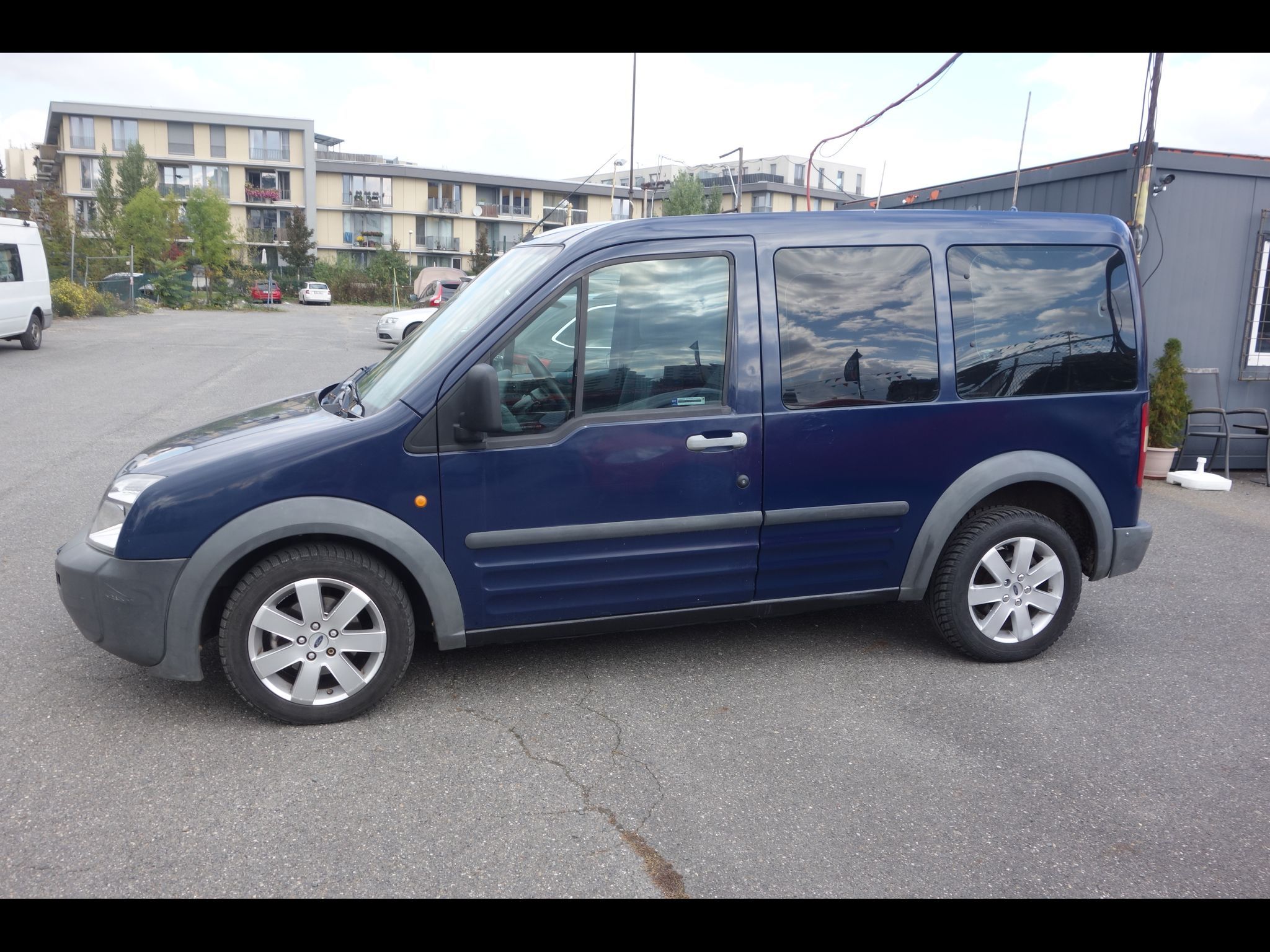 Ford Tourneo Connect, 1,8TDCi ČR - fotka 2