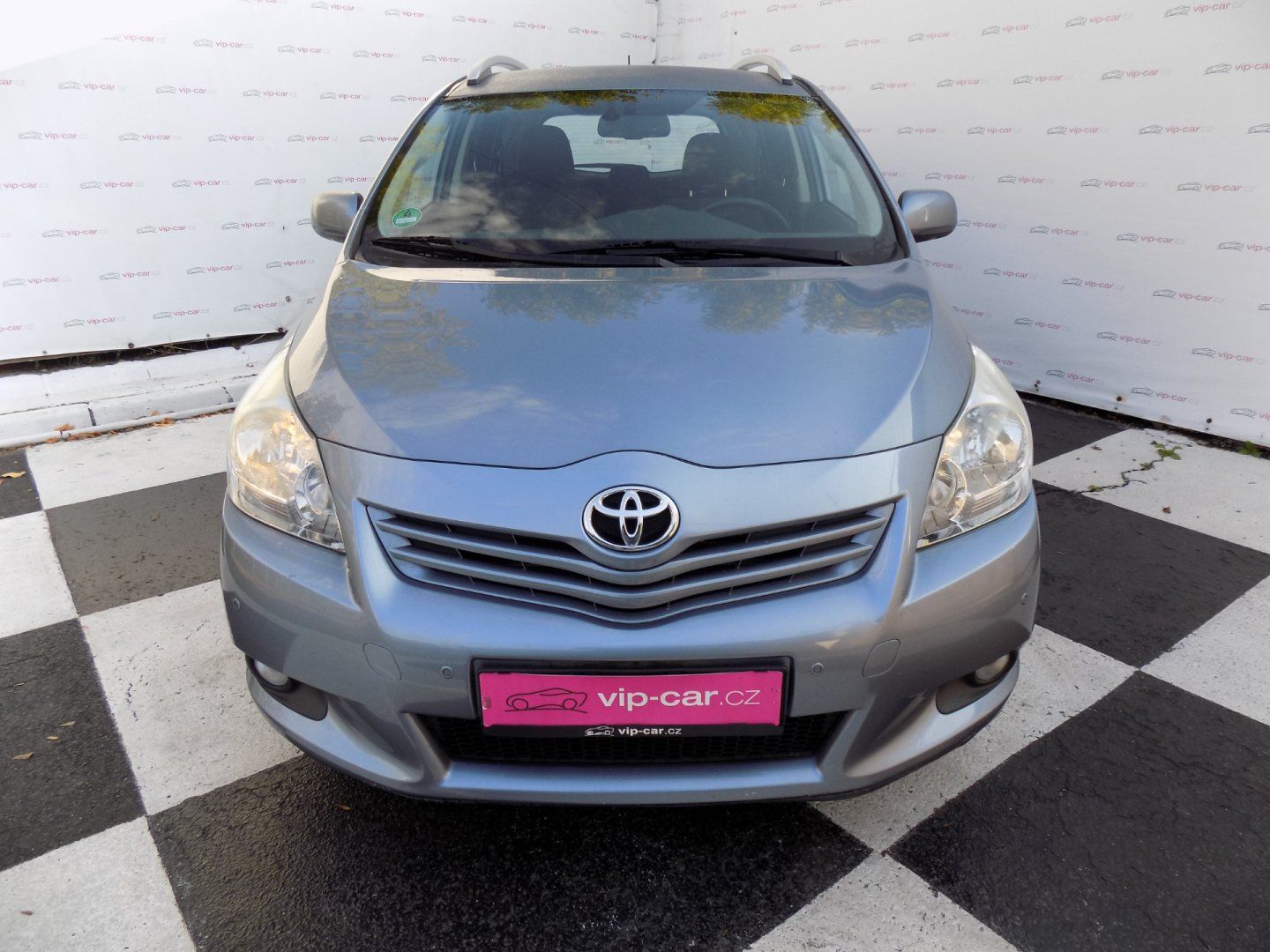 Toyota Verso, 2.0 D-4D/1.Maj.ČR/keyless-go/ - fotka 4