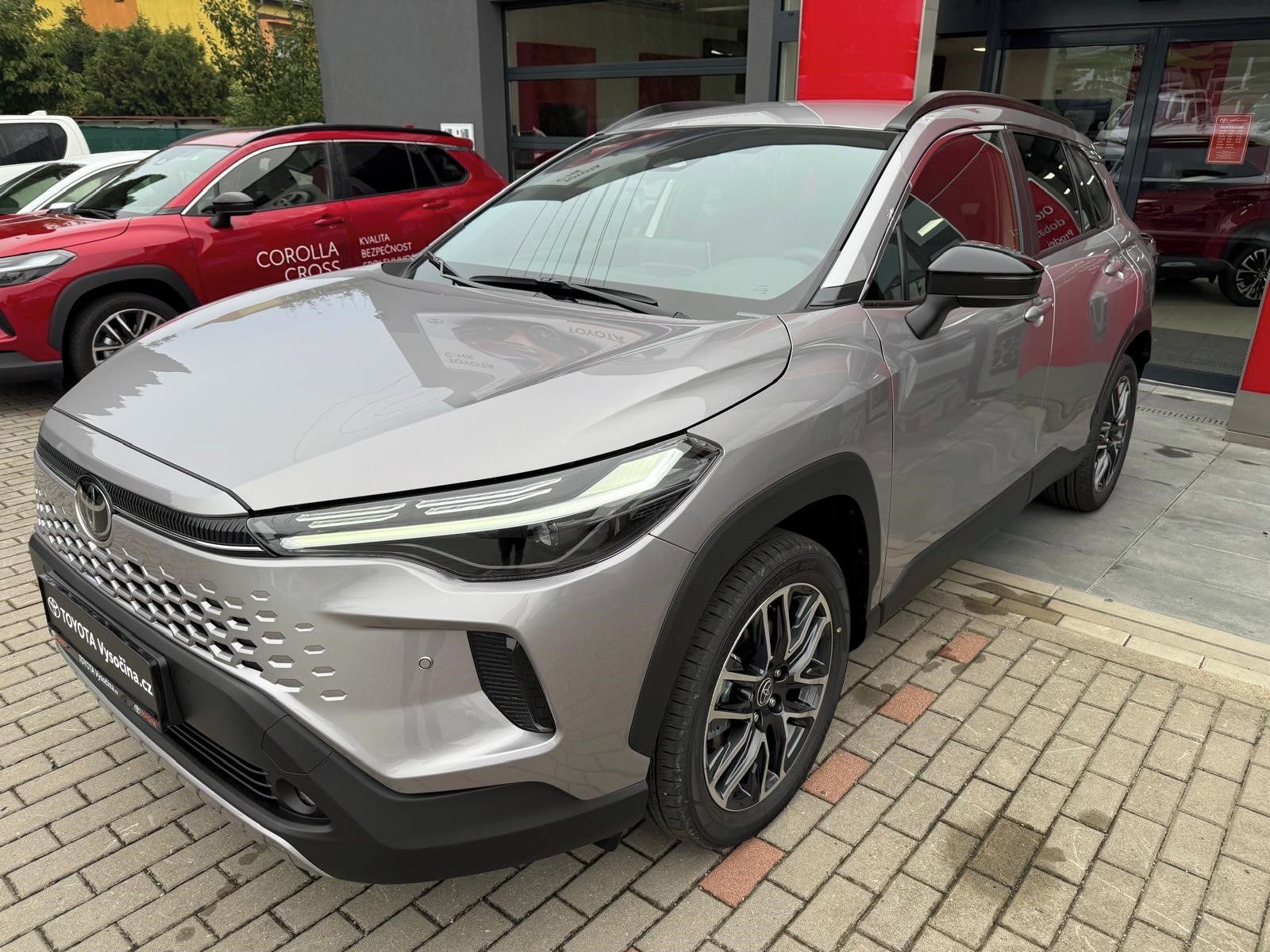 Toyota Corolla Cross, 1.8HEV 140PS Style - fotka 3
