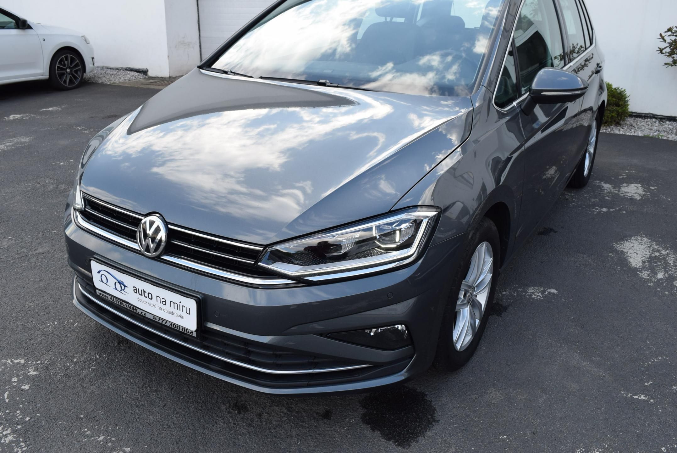 Volkswagen Golf Sportsvan, 1.5TSI 110kw DSG HIGHLINE LED - fotka 2