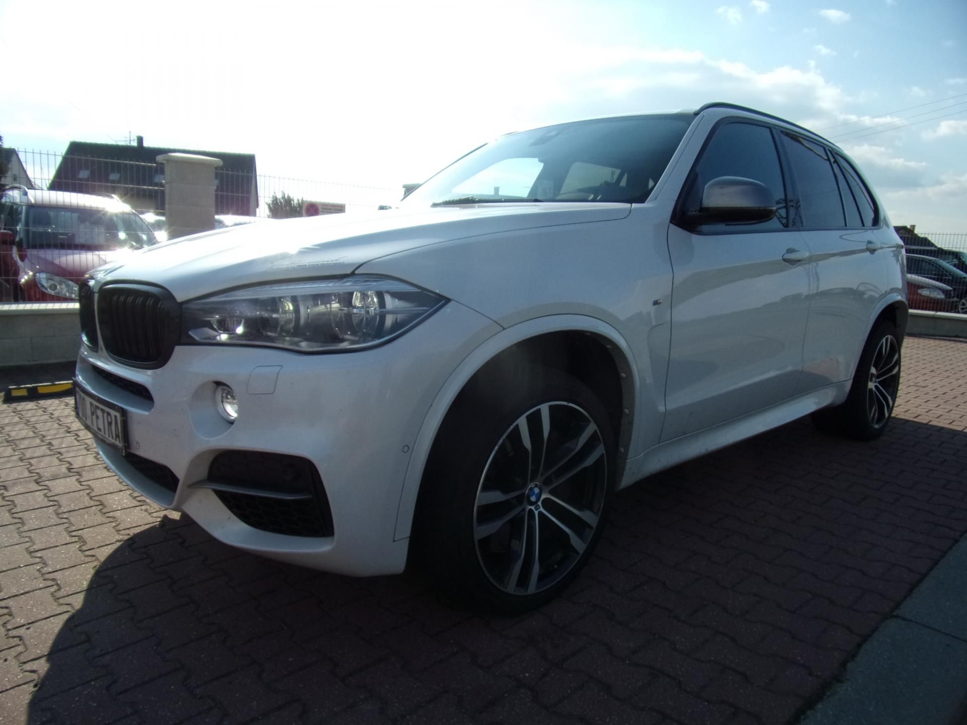BMW X5, M50D NAVI AUTOKLIMA - fotka 5