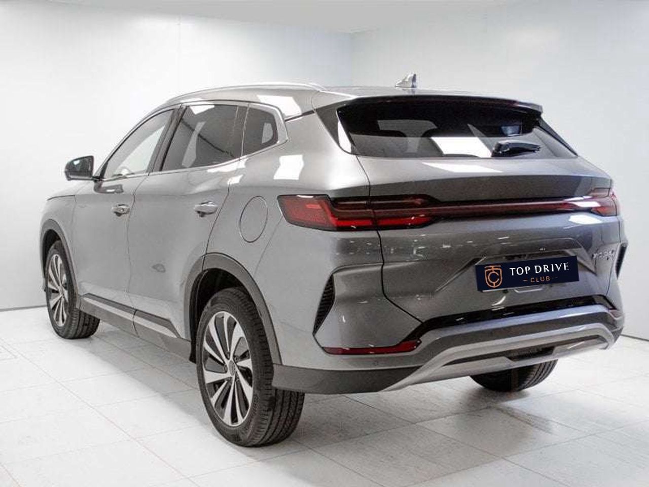 BYD Seal U, DM-i Comfort, nabíjeni grátis! - fotka 6