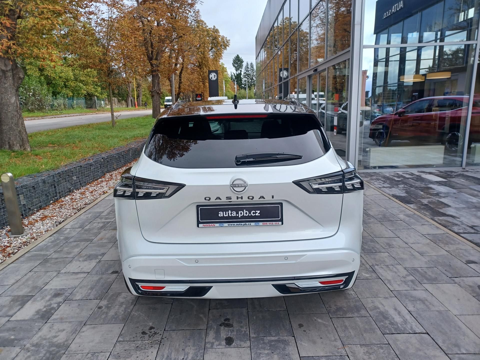 Nissan Qashqai, 1,3DIG-T 116kW N-desing - fotka 6