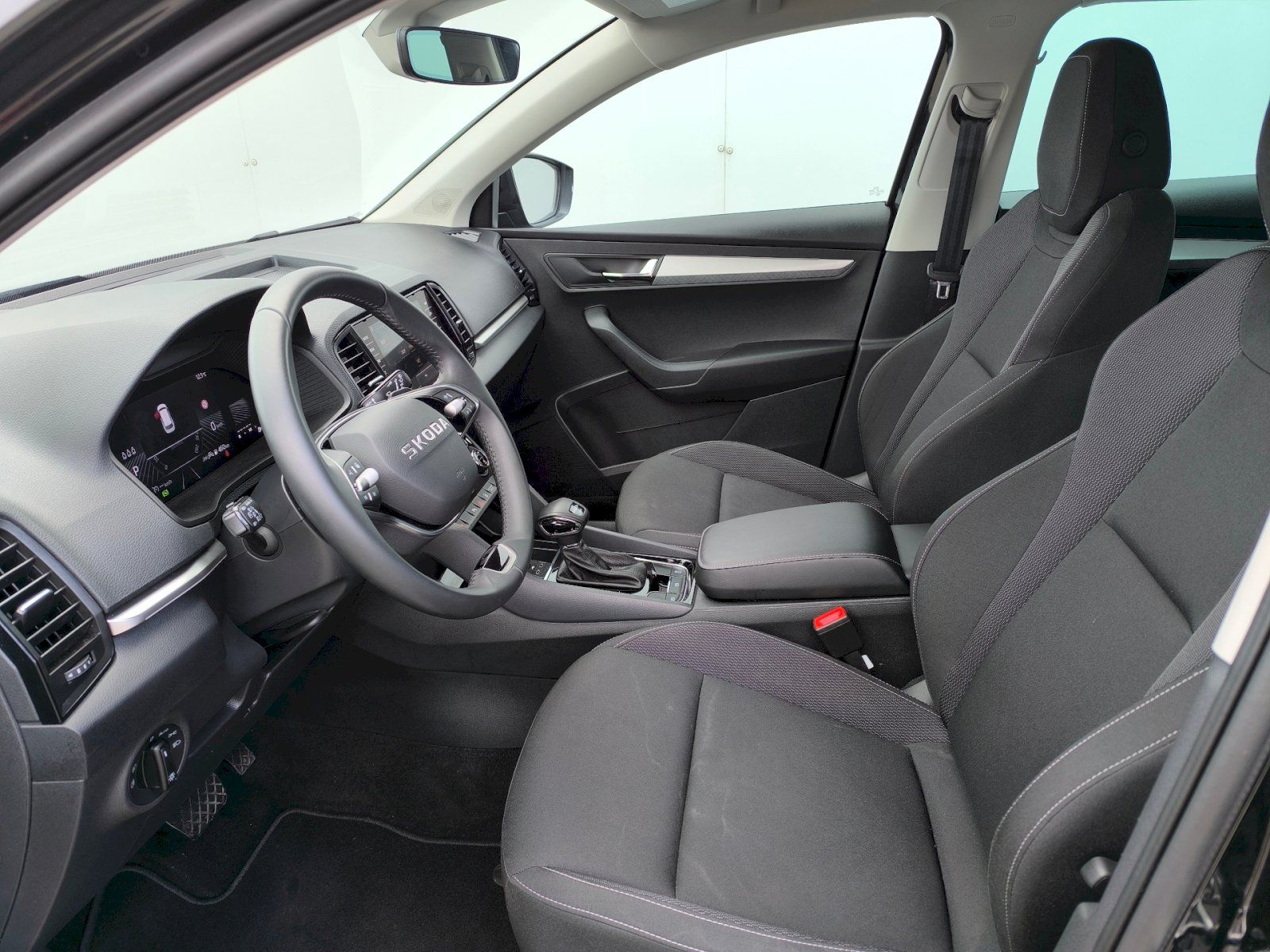 Škoda Karoq, DSG 2.0TDI / 110kW / 4x4 / SEL - fotka 6