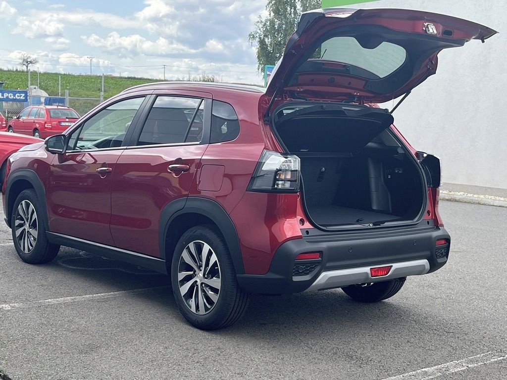Suzuki S-Cross, S-CROSS 1,4 Eleg. Panorama 4x4 - fotka 5