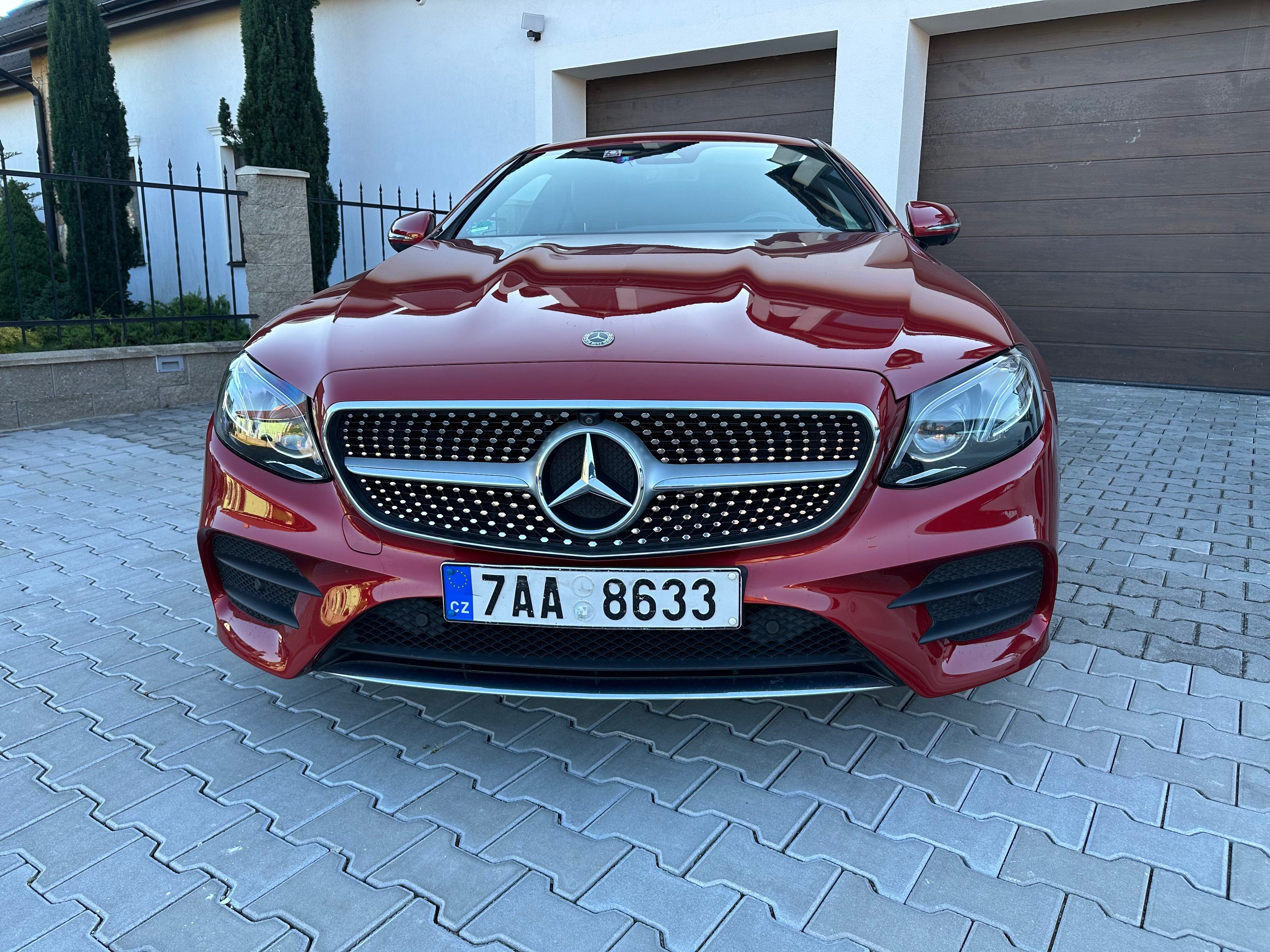 Mercedes-Benz Třídy E, E220, 2,0, 143kw, 2xpneu - fotka 5