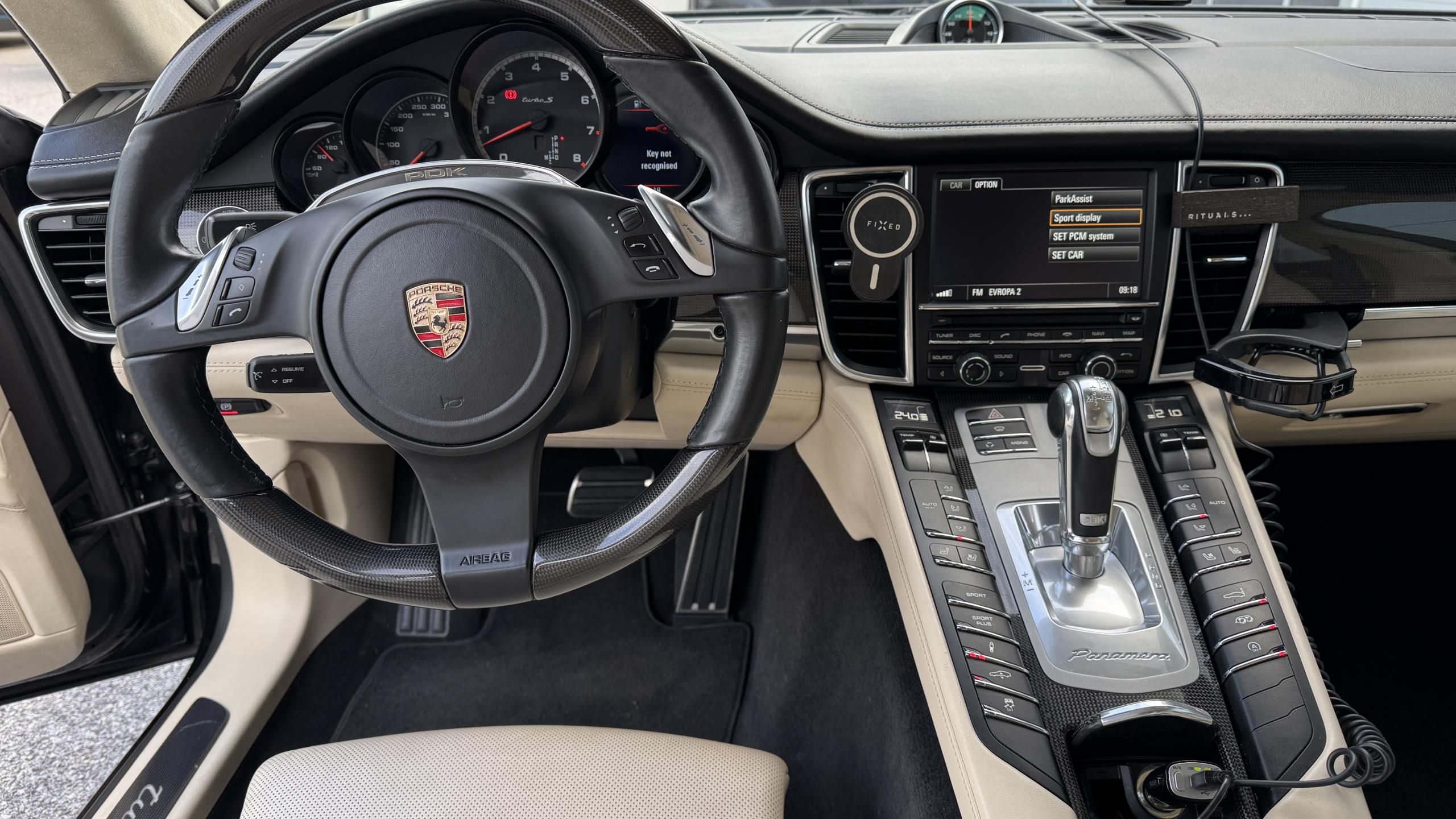Porsche Panamera, Turbo S - fotka 5