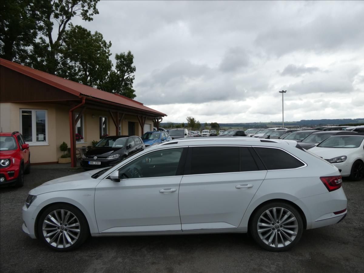 Škoda Superb, 2,0 TDI 140kW 4x4 L&K DSG - fotka 6