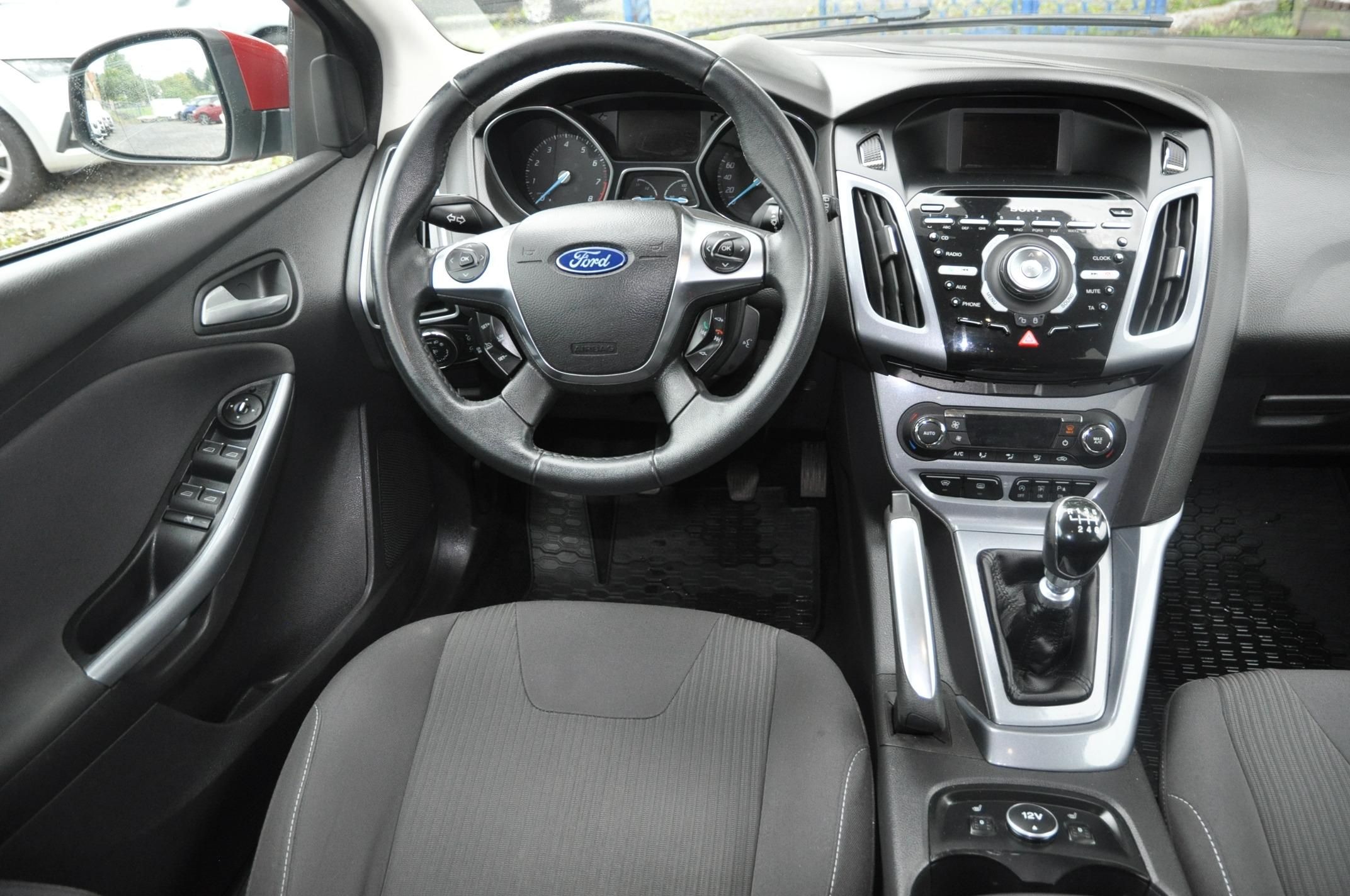 Ford Focus, 1.6i 110kW Titanium - fotka 5