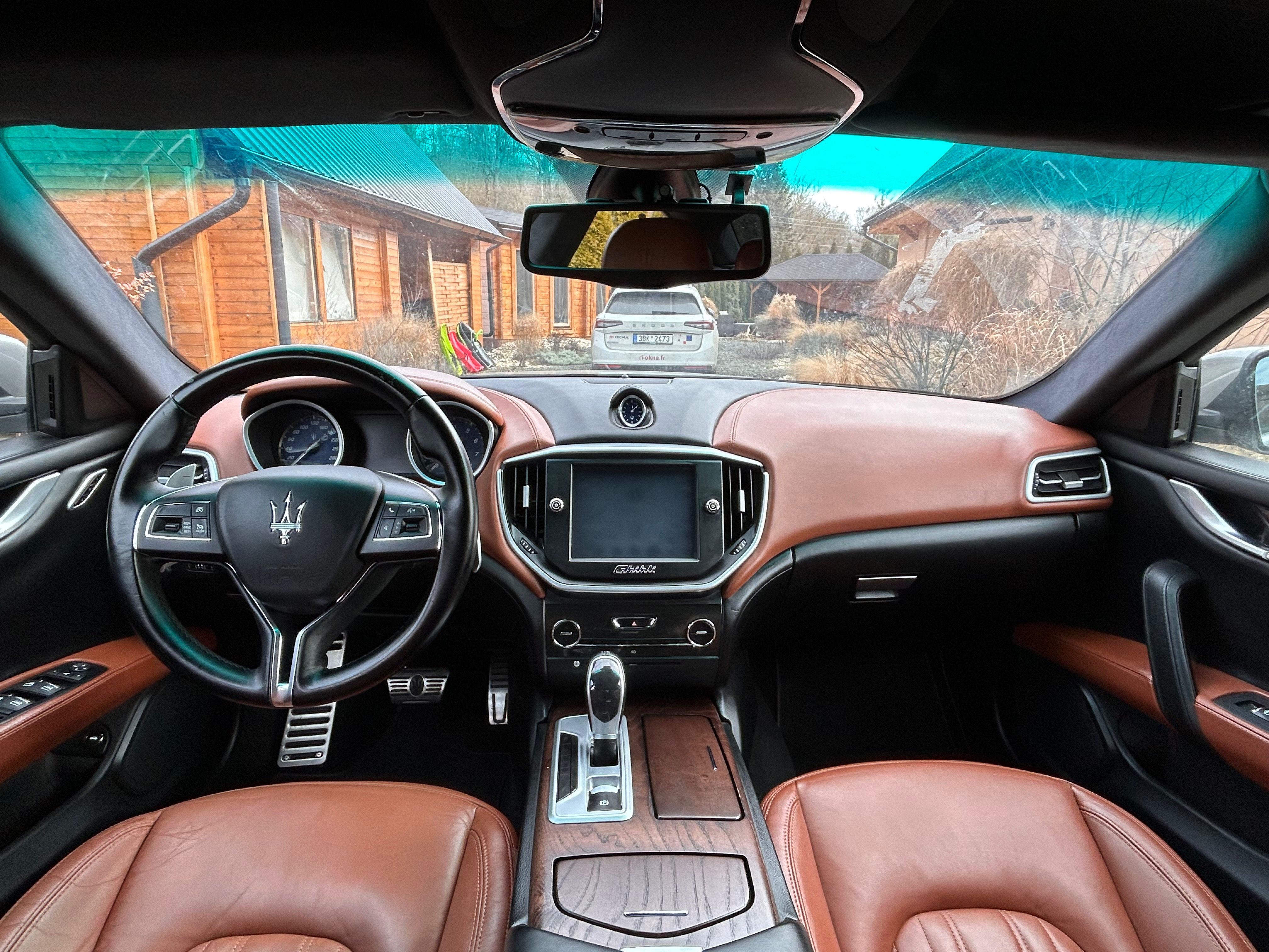 Maserati Ghibli, Maserati Ghibli SQ4 2015 - fotka 5