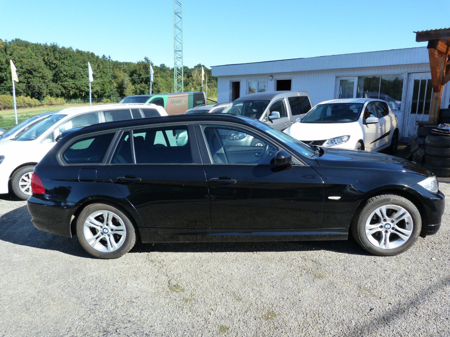 BMW Řada 3, 2.0 I  105 kw - fotka 4