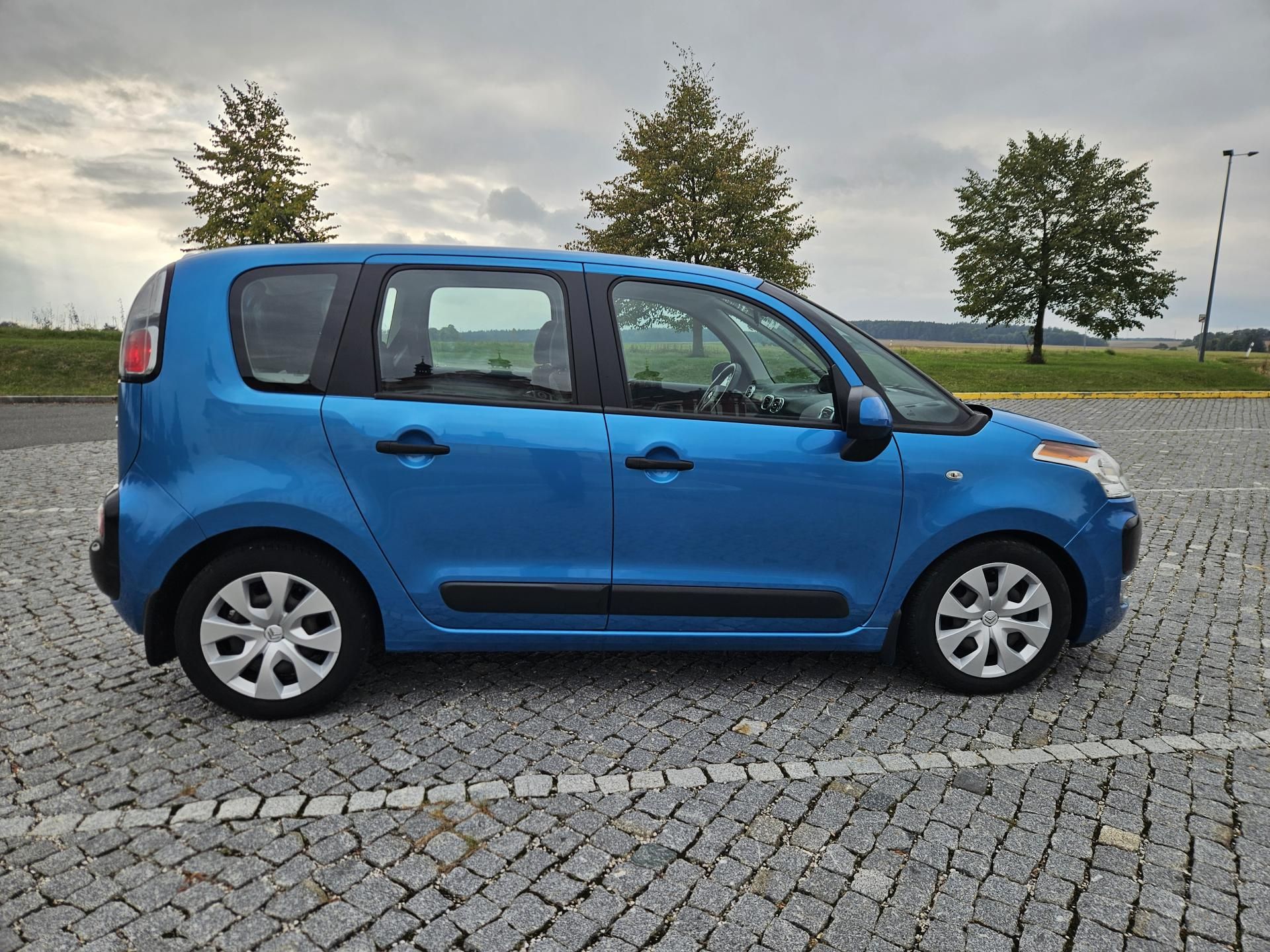 Citroën C3 Picasso, 1.6 HDI, SPLÁTKY - fotka 6