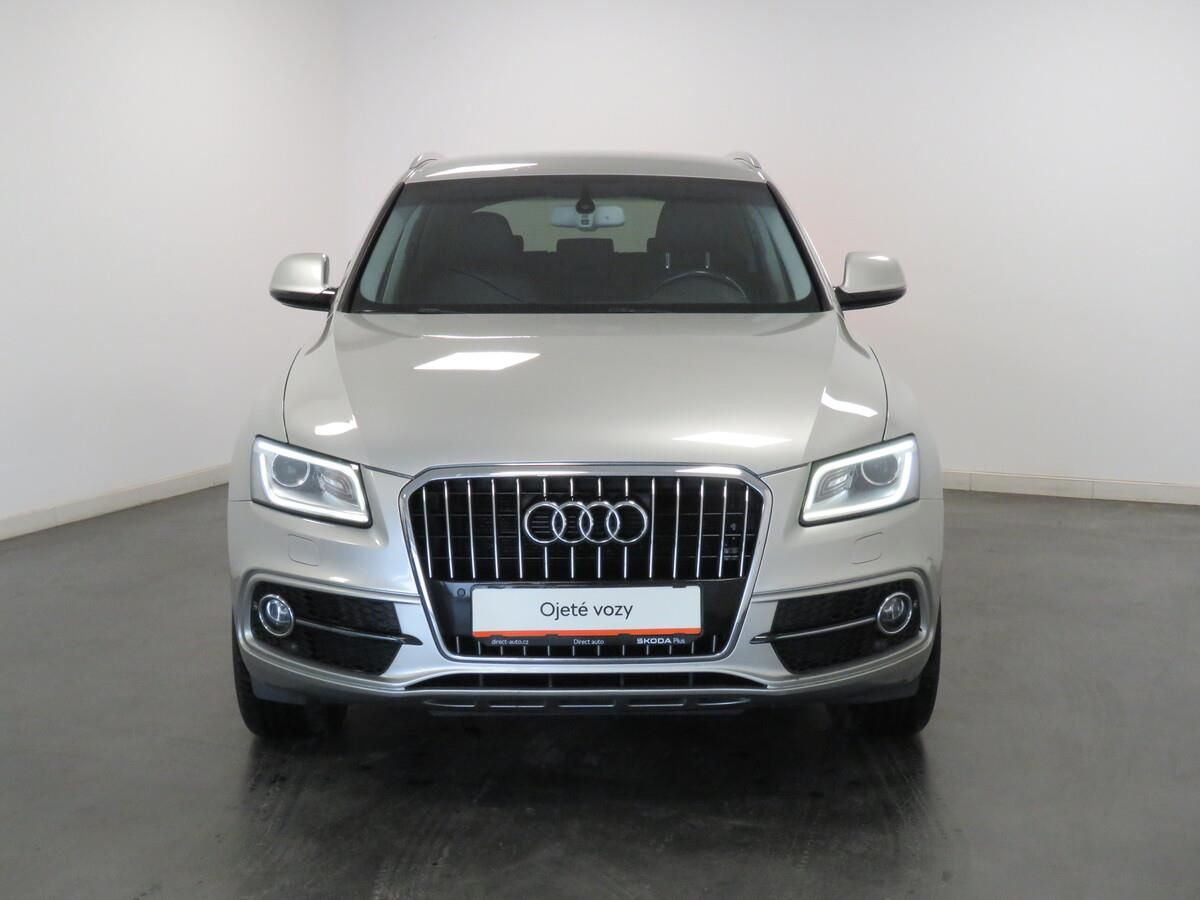Audi Q5, 2.0 TDI 140 kW S line - fotka 4