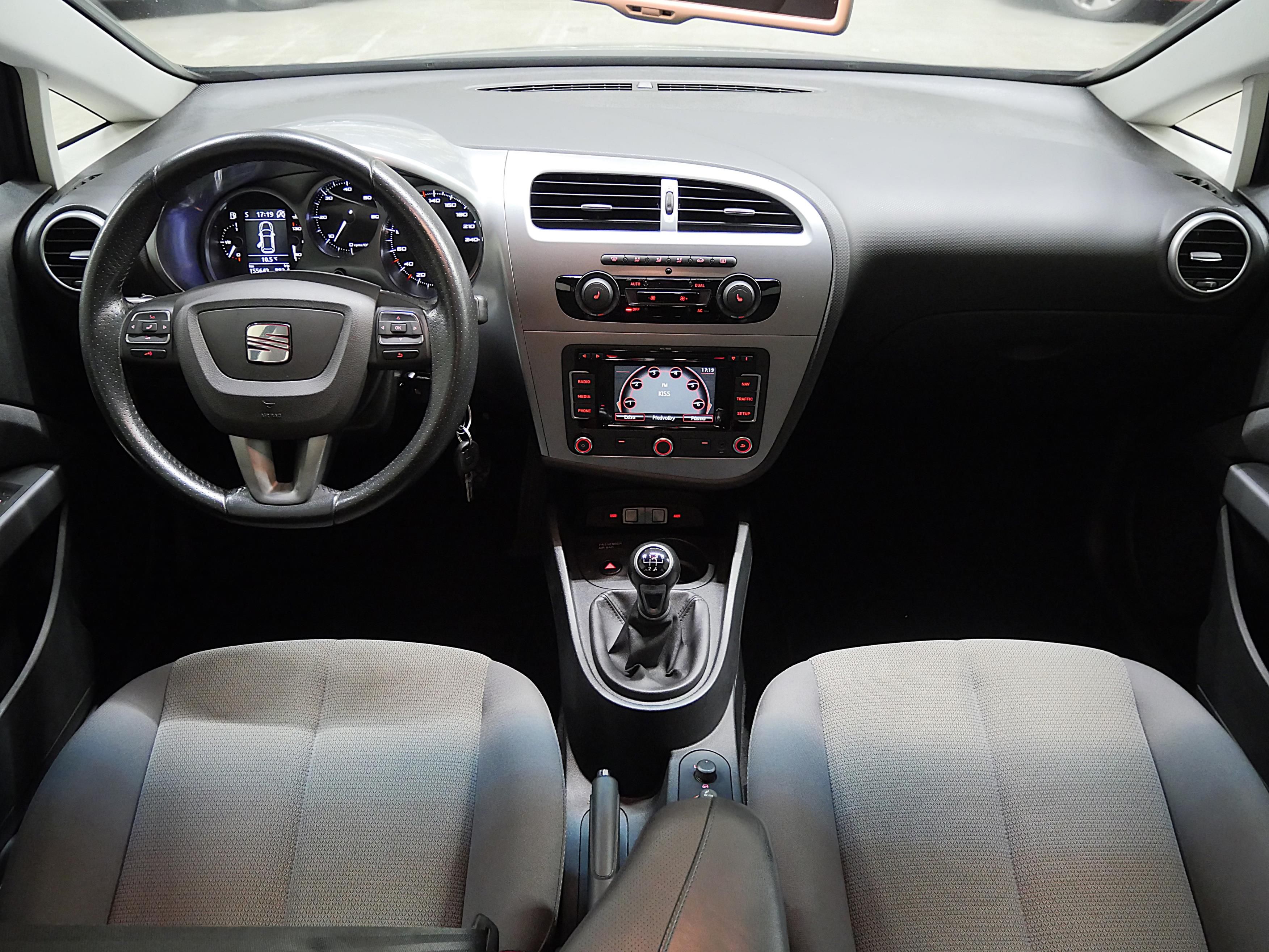Seat Leon, 1.6 TDI 77 kW Style - fotka 5