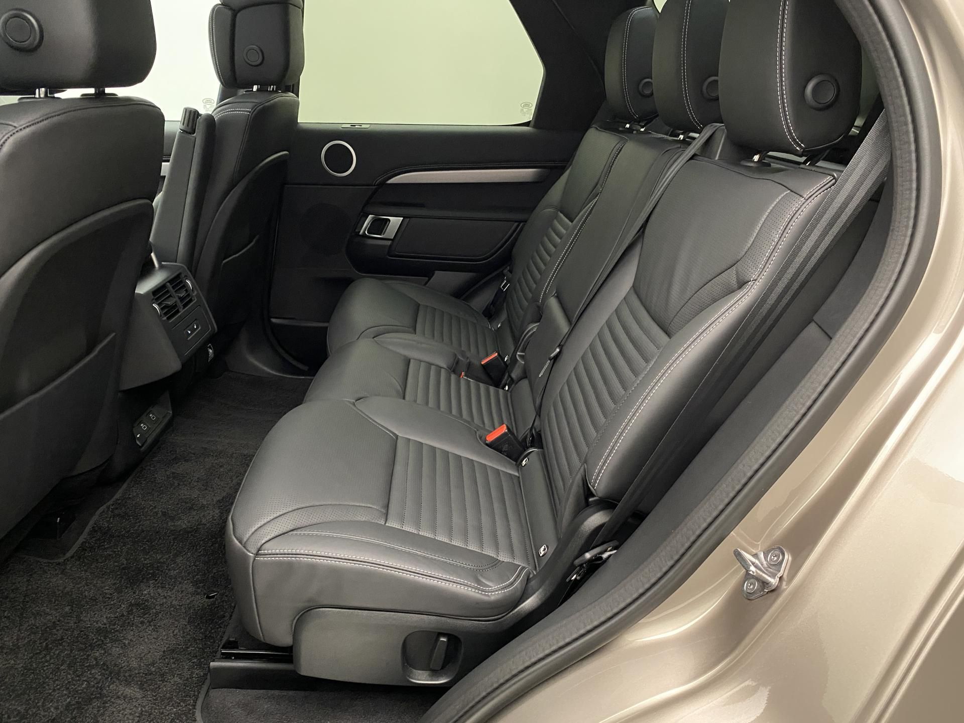 Land Rover Discovery, D350 DYNAMIC HSE AWD AUT - fotka 5