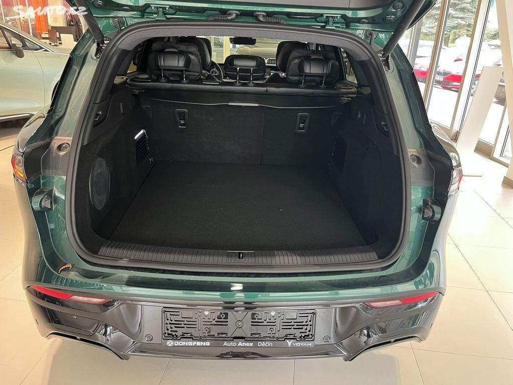 Voyah, Free 318 REV 4WD s generátorem - fotka 6