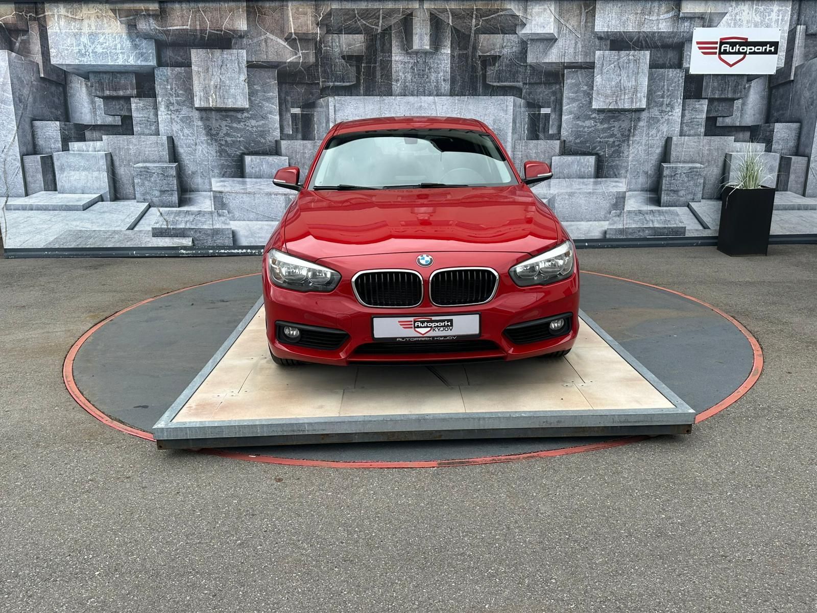BMW Řada 1, 118D, 2.0D, 110KW - fotka 2