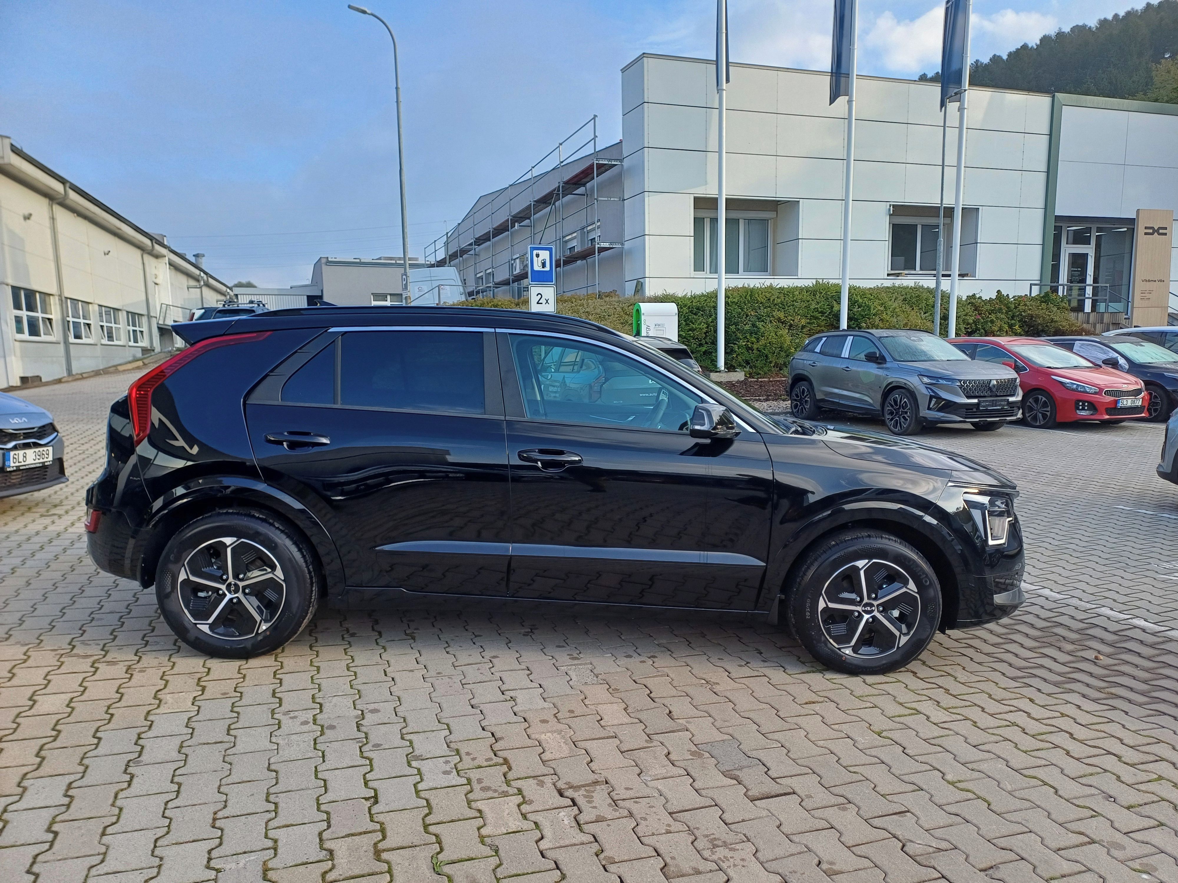 Kia Niro, 1,6 GDI HEV STYLE - fotka 4