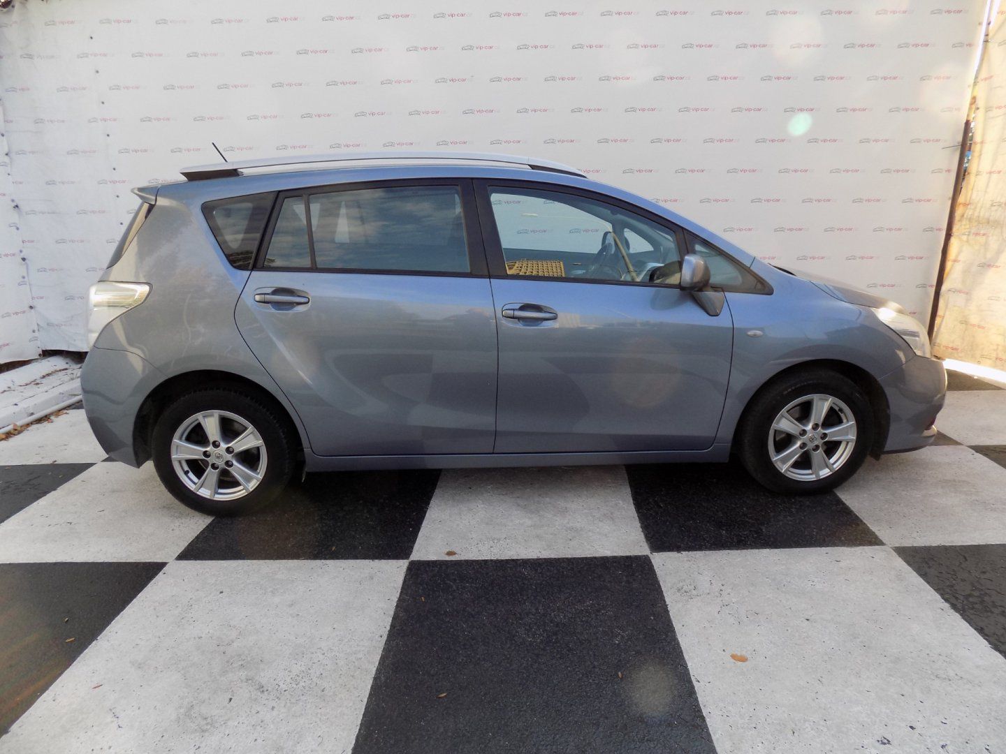 Toyota Verso, 2.0 D-4D/1.Maj.ČR/keyless-go/ - fotka 6