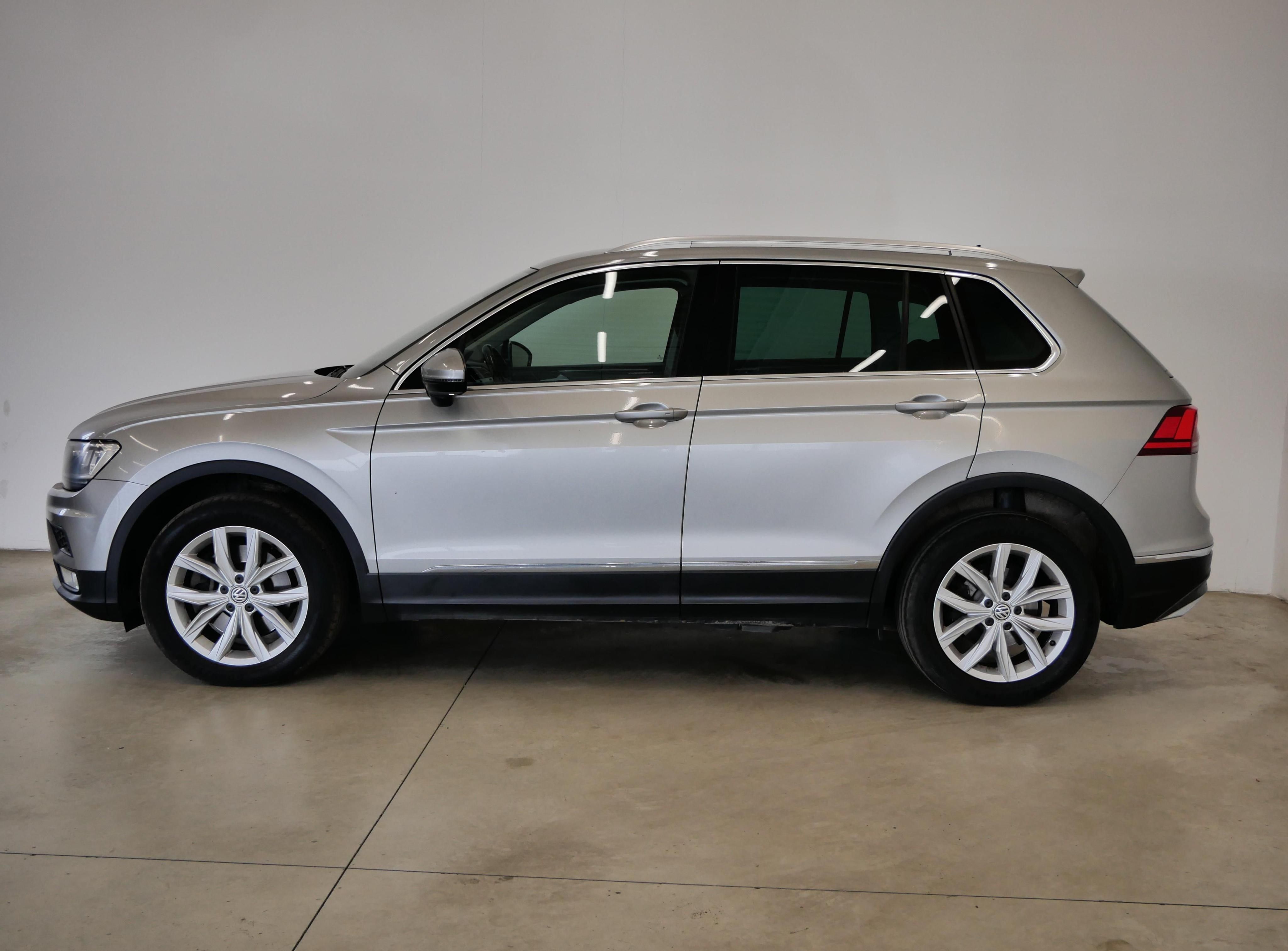 Volkswagen Tiguan, 2.0 TSI 162 kW DSG Highline - fotka 3