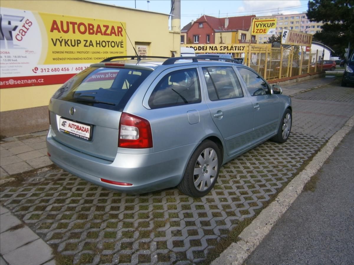 Škoda Octavia, 1,6 TDI KLIMA - fotka 5