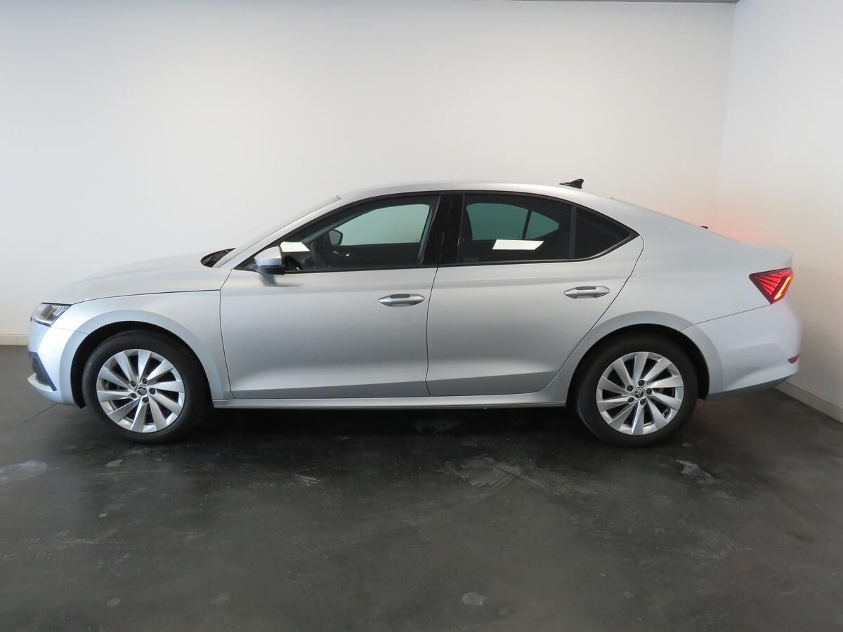 Škoda Octavia, 2.0 TDI 85 kW Ambition - fotka 3