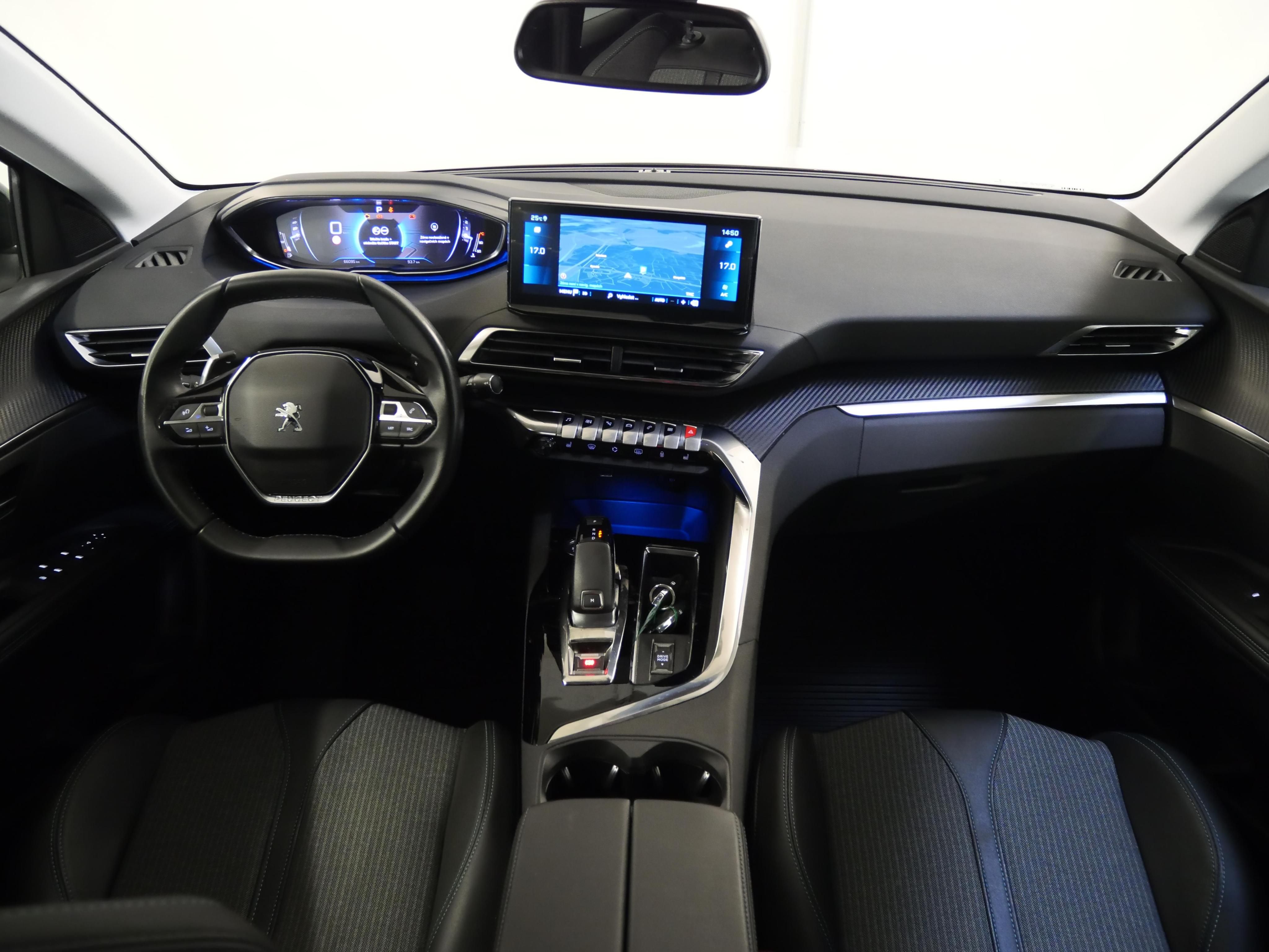 Peugeot 3008, 1.5 BlueHDi 96 kW ALLURE - fotka 5