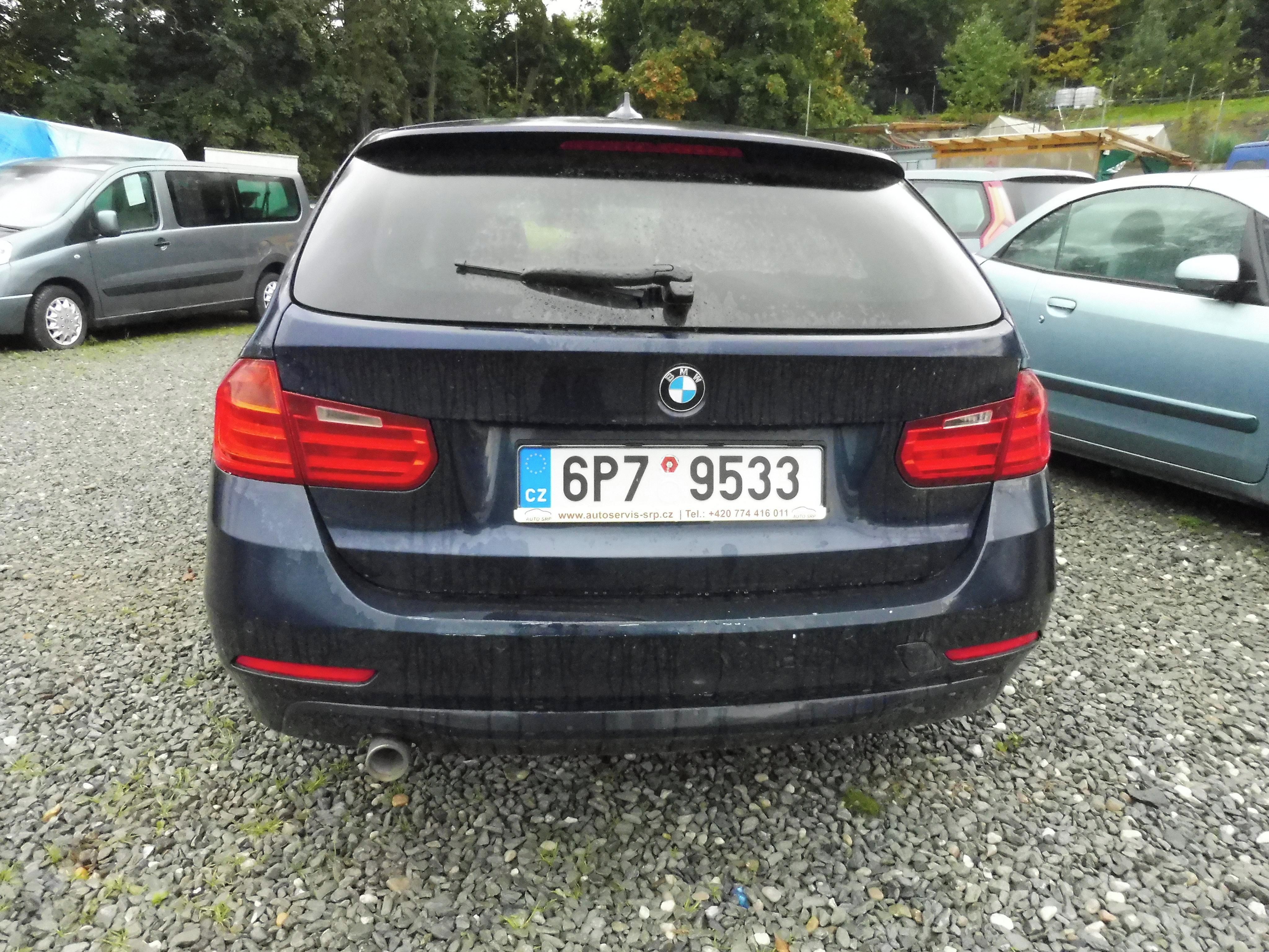 BMW Řada 3, 320 D - fotka 5