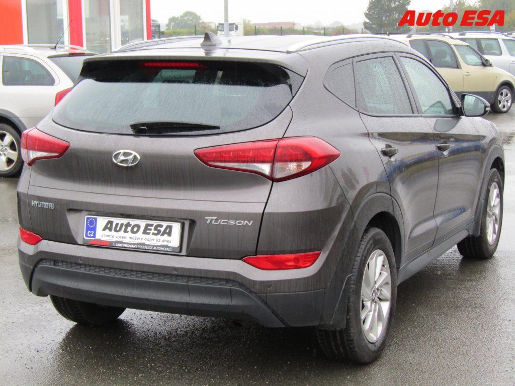 Hyundai Tucson, 1.7 CRDi - fotka 4