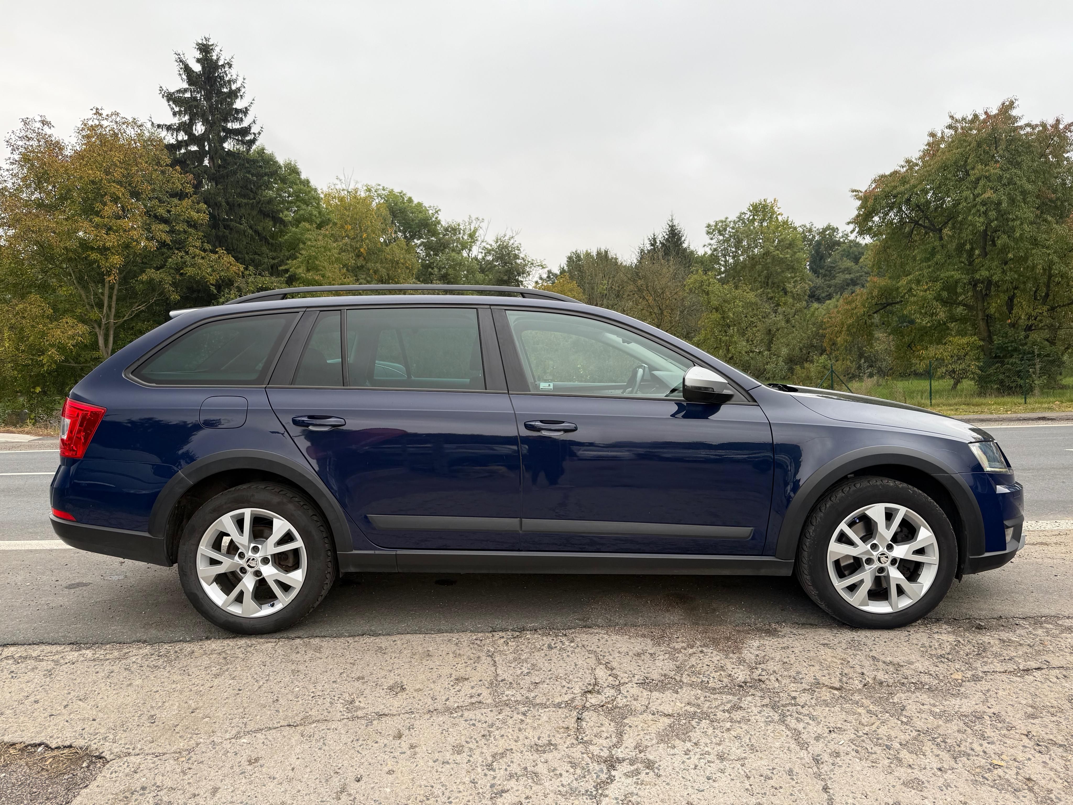 Škoda Octavia, Scout 2.0TDi 135kw ČR DSG Navi - fotka 4