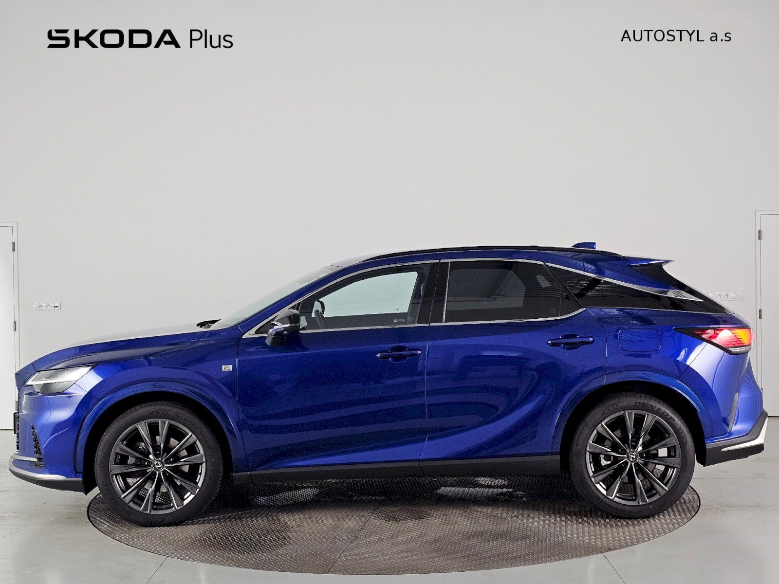 Lexus RX 350h, 2.5HEV 250k 4x4 FSPORT PLUS HE - fotka 3