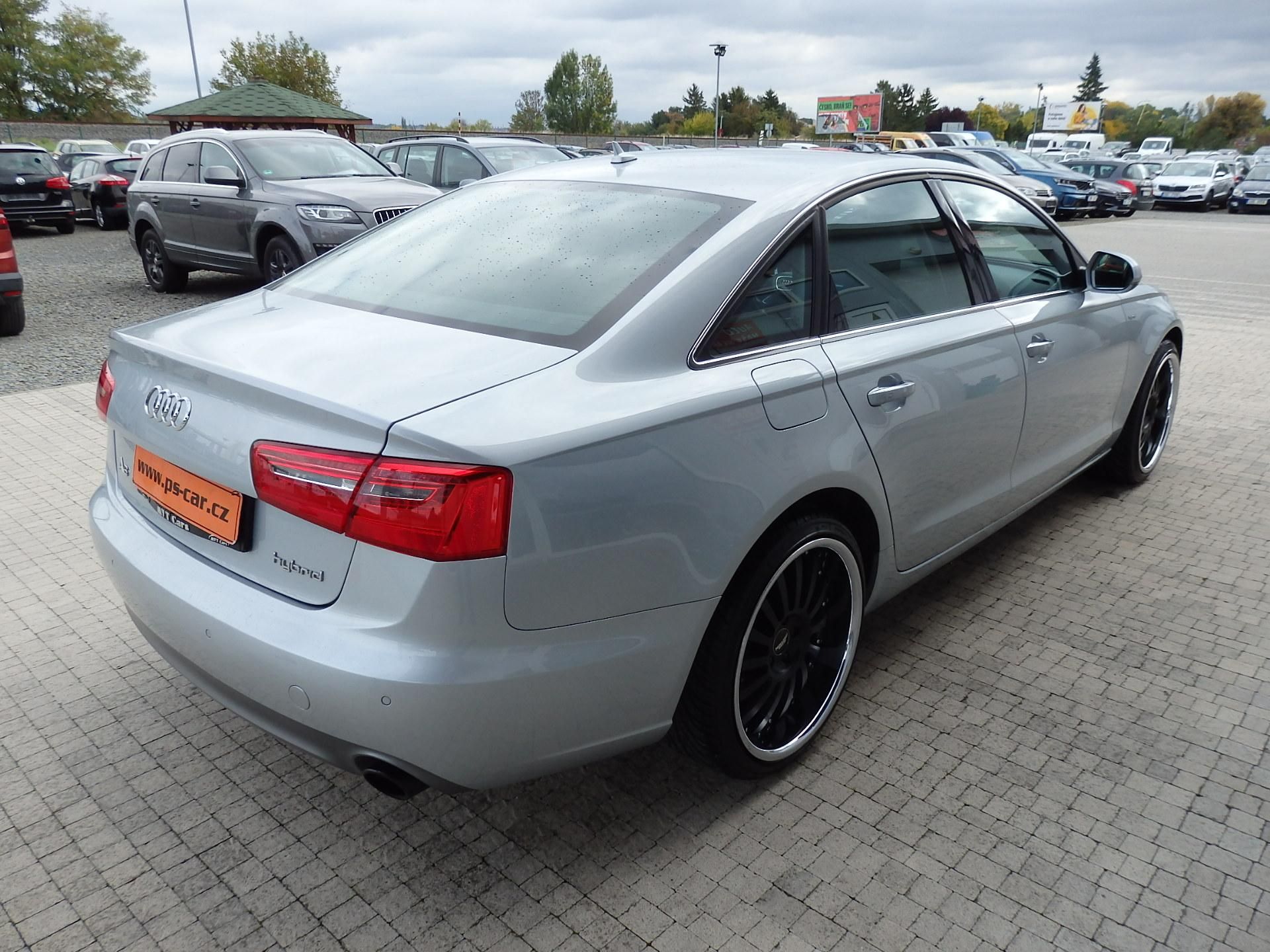 Audi A6, 2.0 TFSI HYBRID KAMERA 360 - fotka 4