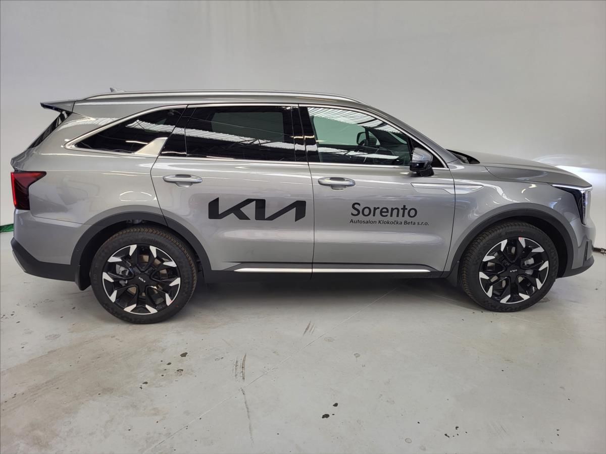 Kia Sorento, 2,2 CRDi 8DCT 4WD 7 míst. Top - fotka 5