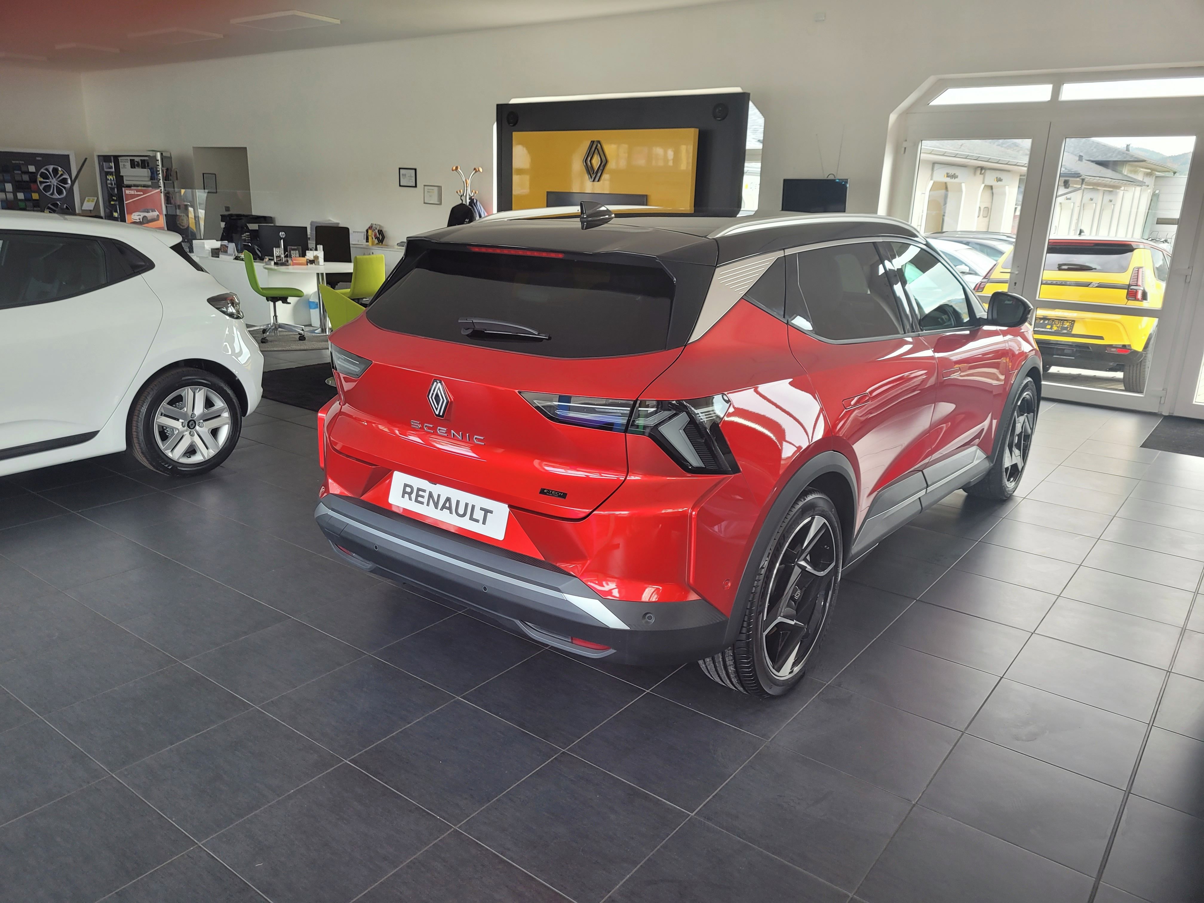 Renault Scénic, iconic 220 k long range - fotka 2