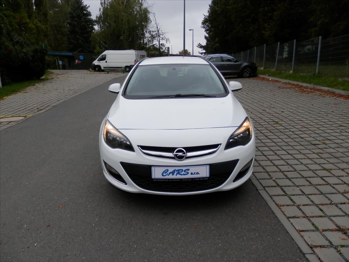 Opel Astra, 1,6 CDTi, 81 Kw, Dual klima, N - fotka 3
