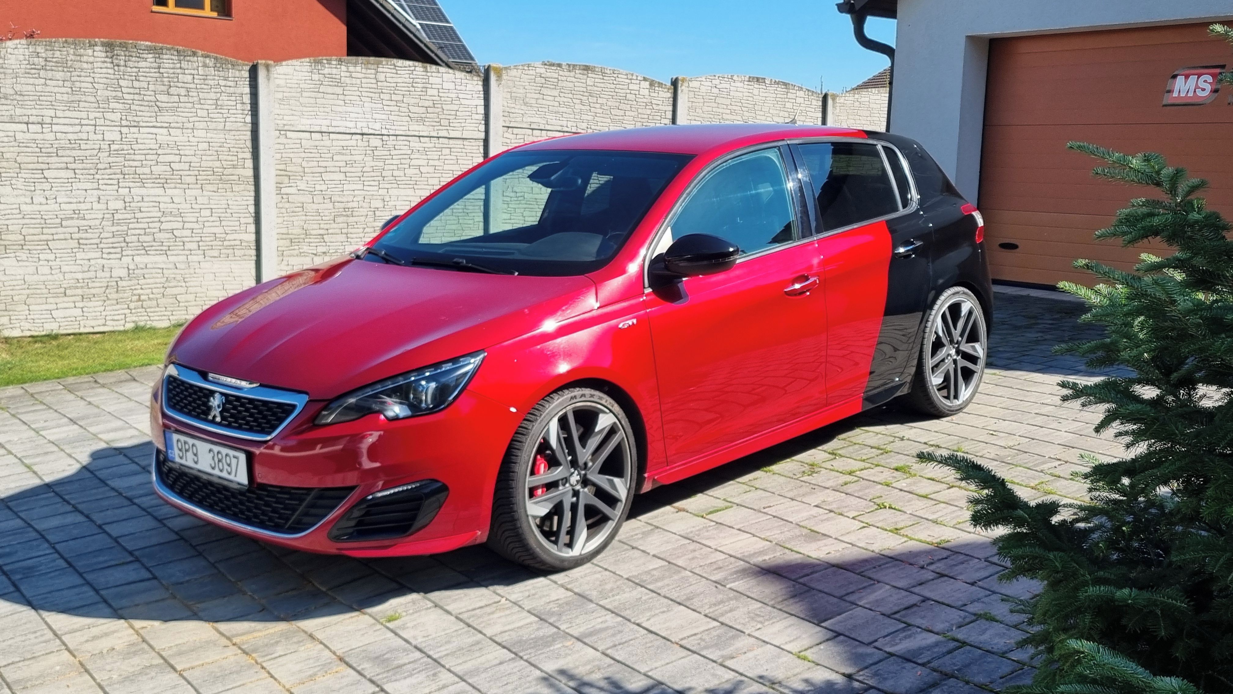 Peugeot 308, GTI RED/BLACK EDITION