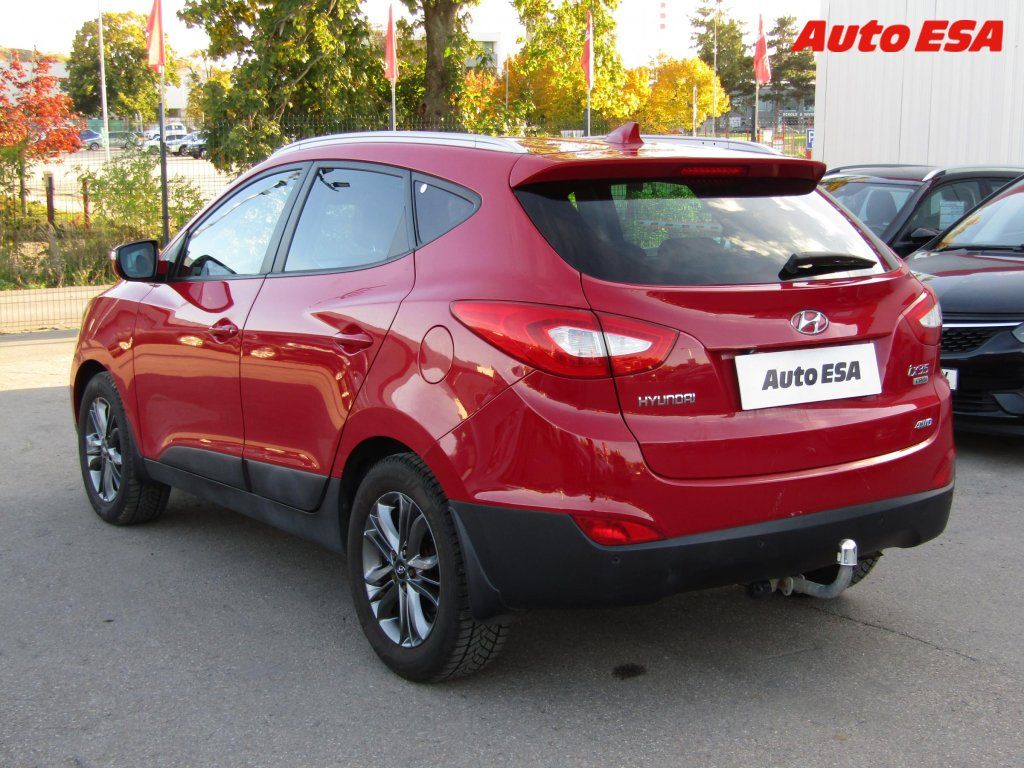 Hyundai ix35, 2.0CRDi 4x4,ČR,rikolor - fotka 6