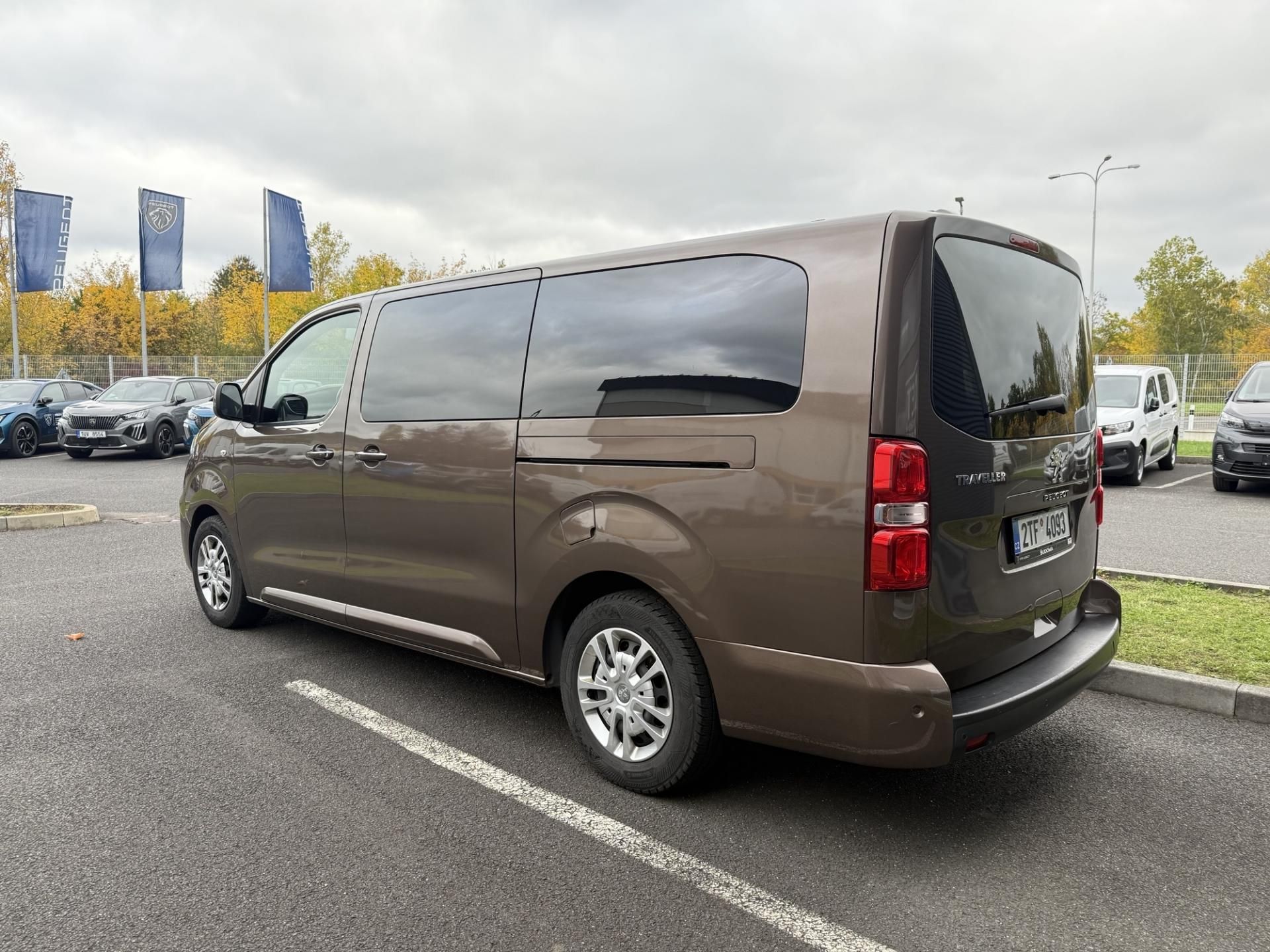 Peugeot Traveller, Business 2.0BHDi 150k MAN6 - fotka 5
