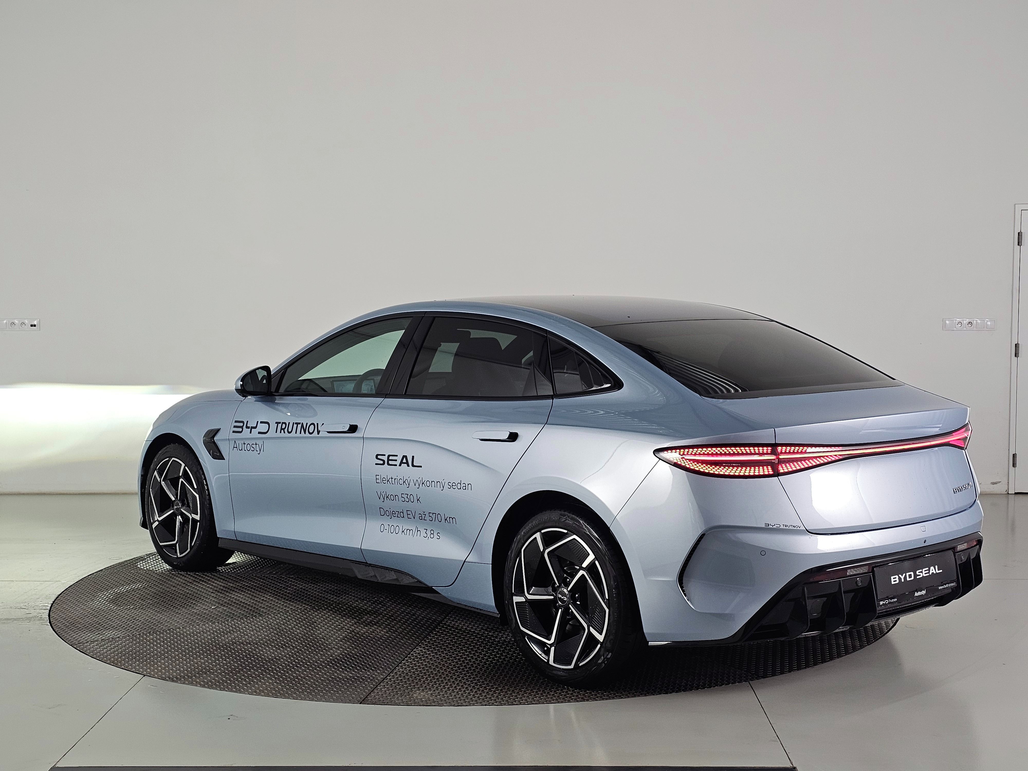 BYD Seal, 313 k Design RWD - fotka 6
